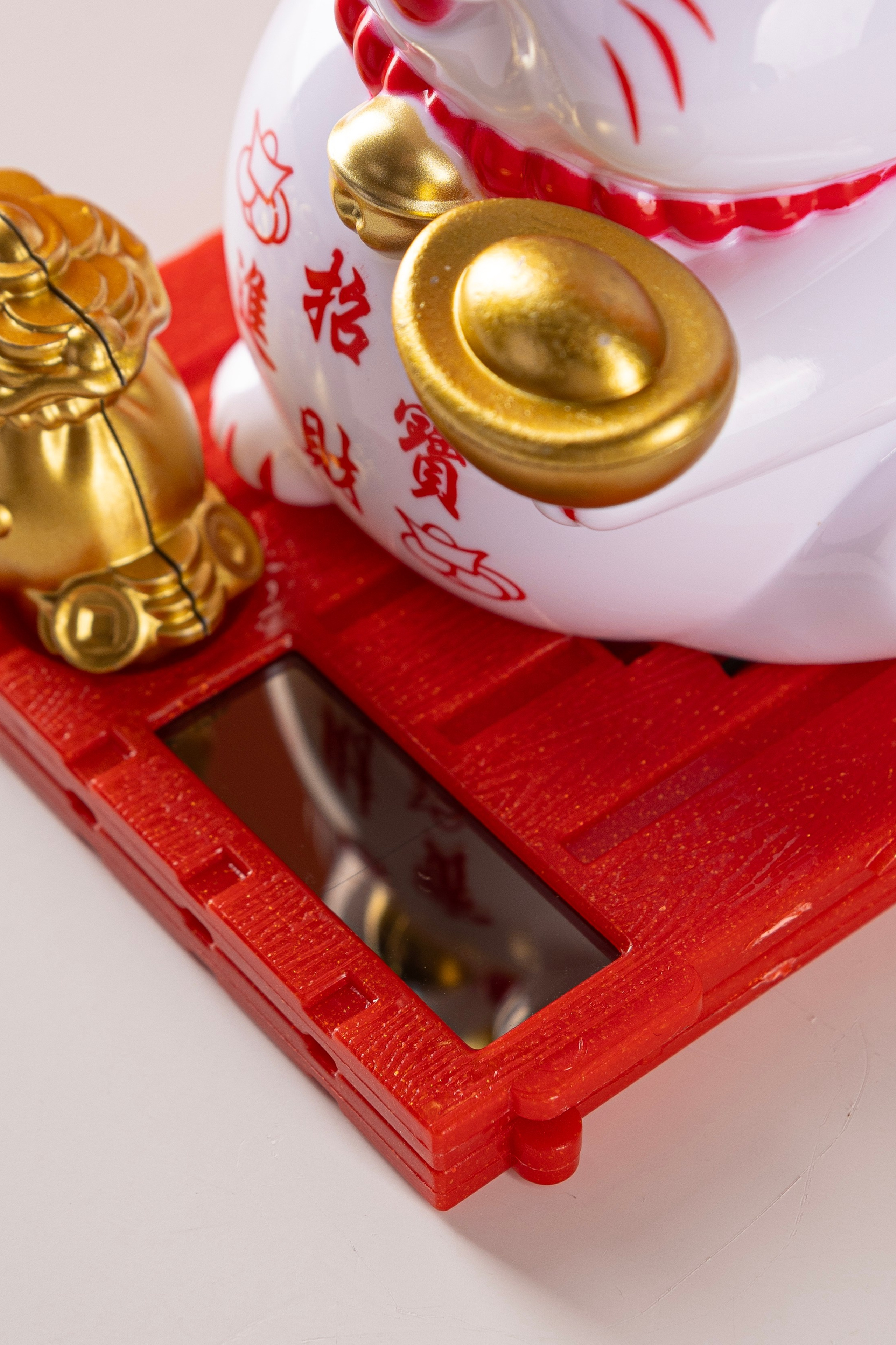 Талисманы. Фото для маркетплейсов в самых сочных локациях города Сочи