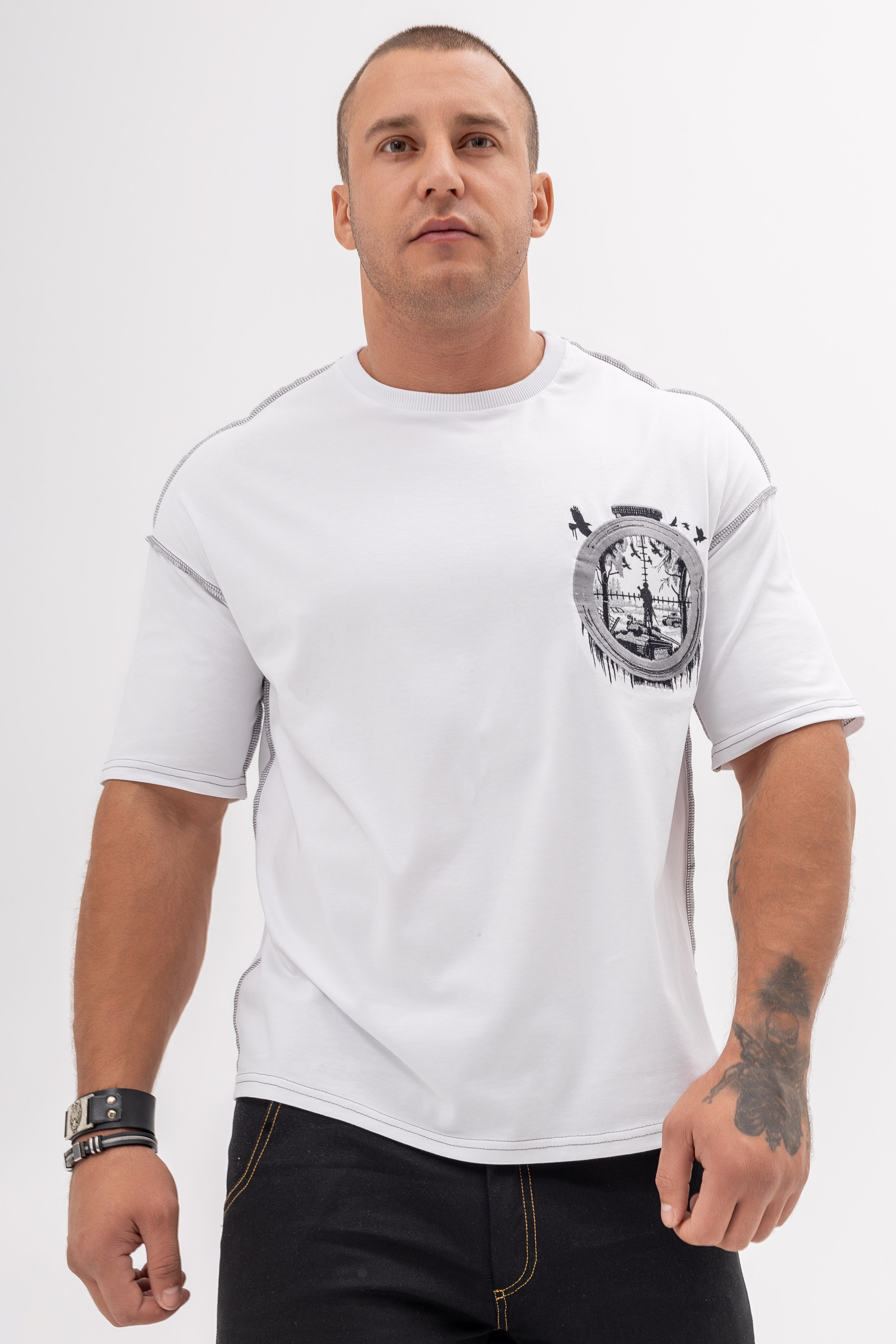 Футболки. Фото для маркетплейсов в самых сочных локациях города Сочи