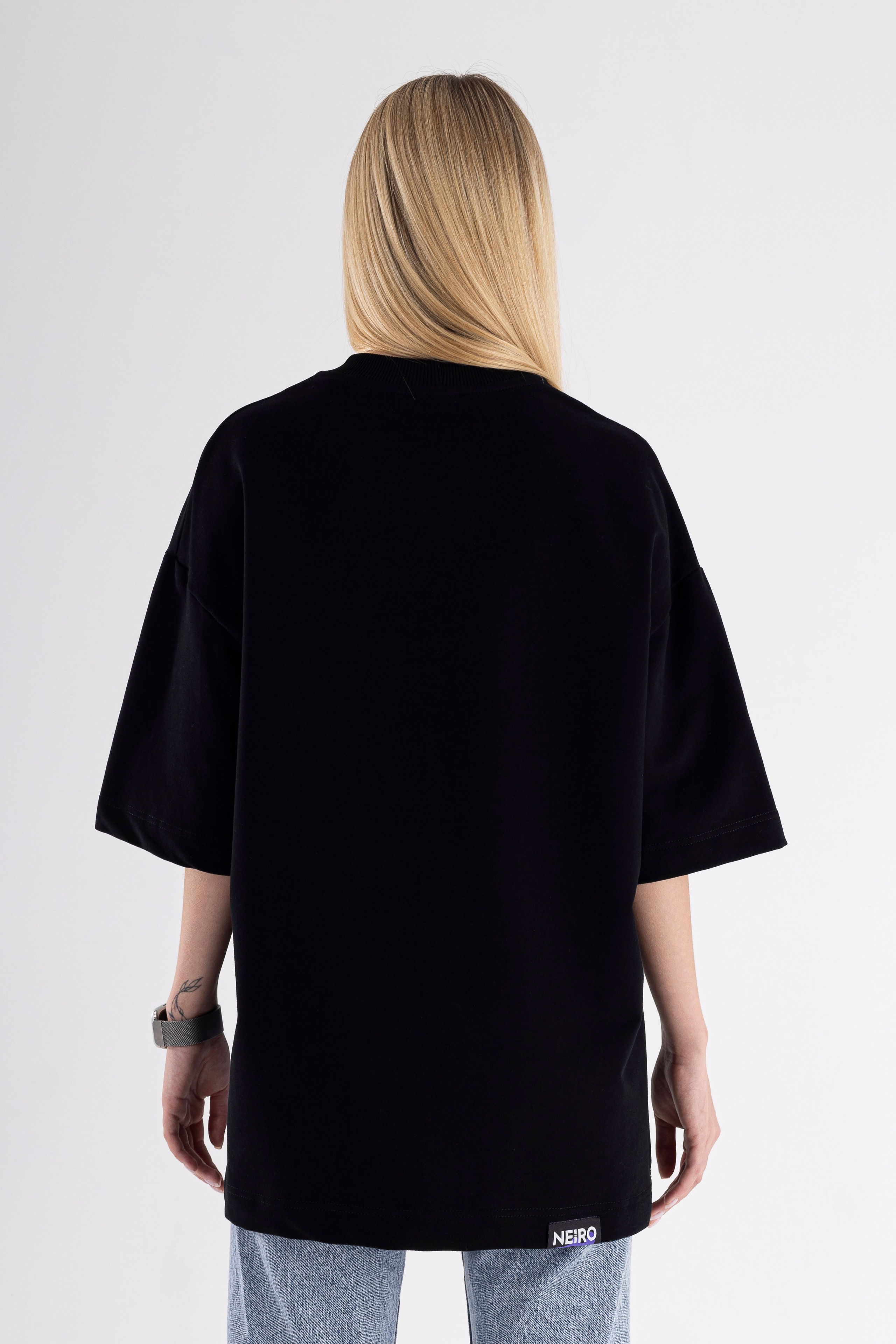 Футболки. Фото для маркетплейсов в самых сочных локациях города Сочи