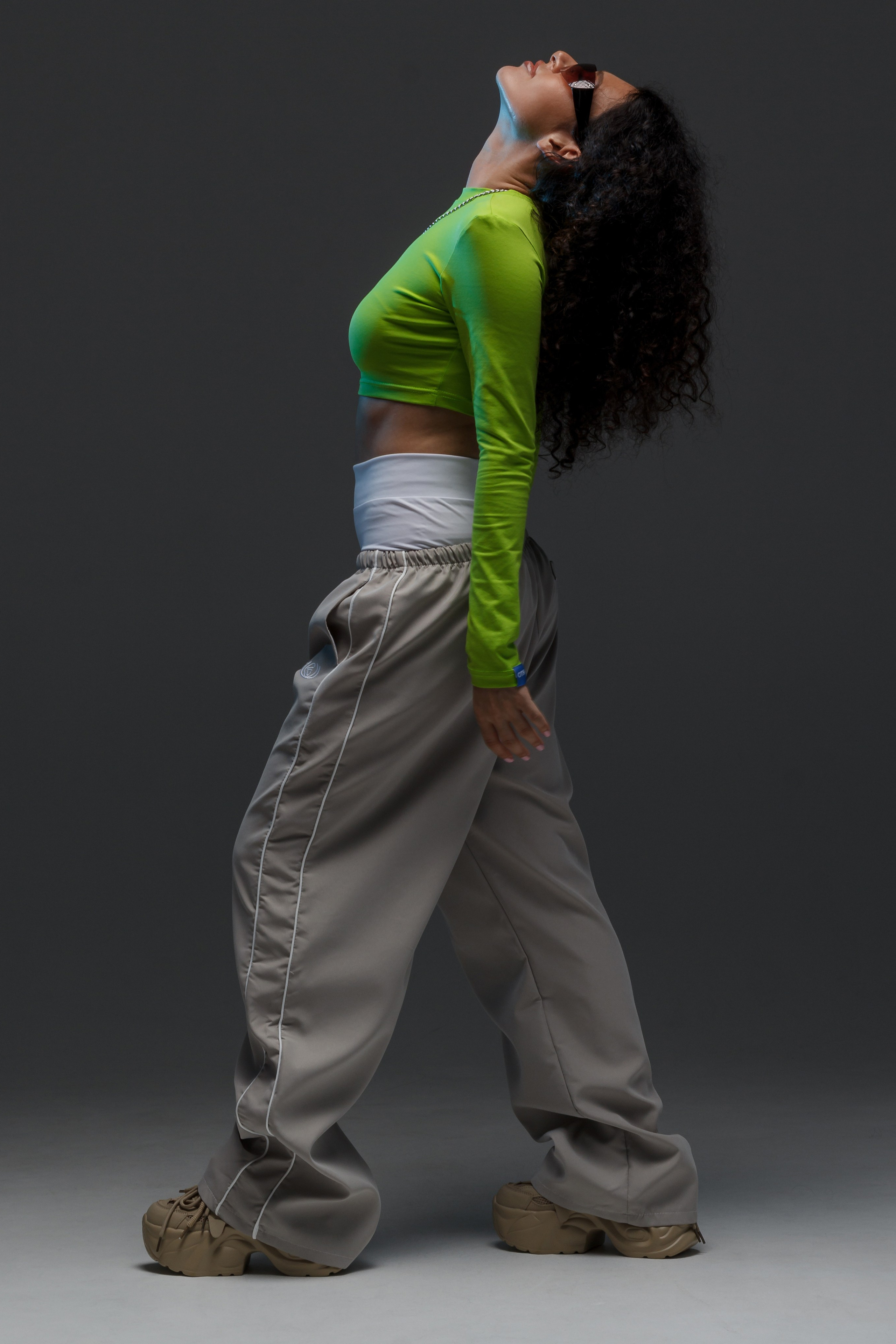 Лонгслив — Элана. Фото для маркетплейсов в самых сочных локациях города Сочи