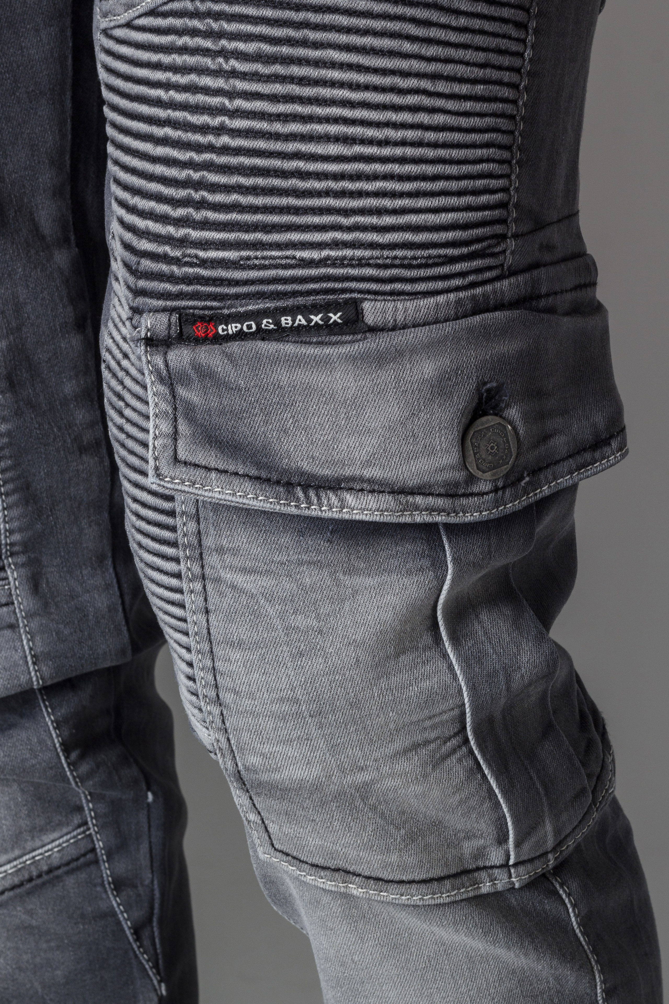 Джинсы — Сергей. Фото для маркетплейсов в самых сочных локациях города Сочи