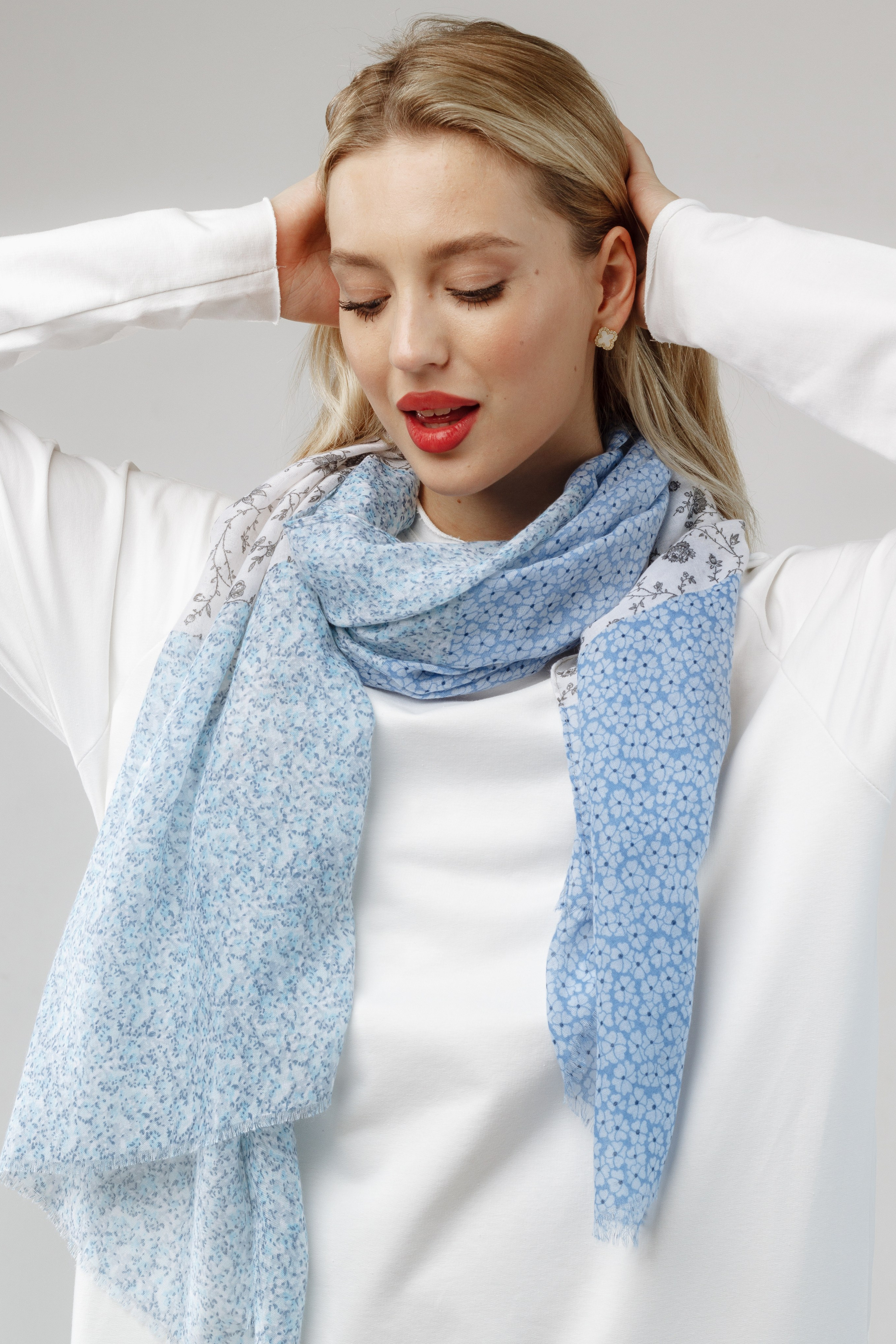 Платки — Лиза В. Фото для маркетплейсов в самых сочных локациях города Сочи