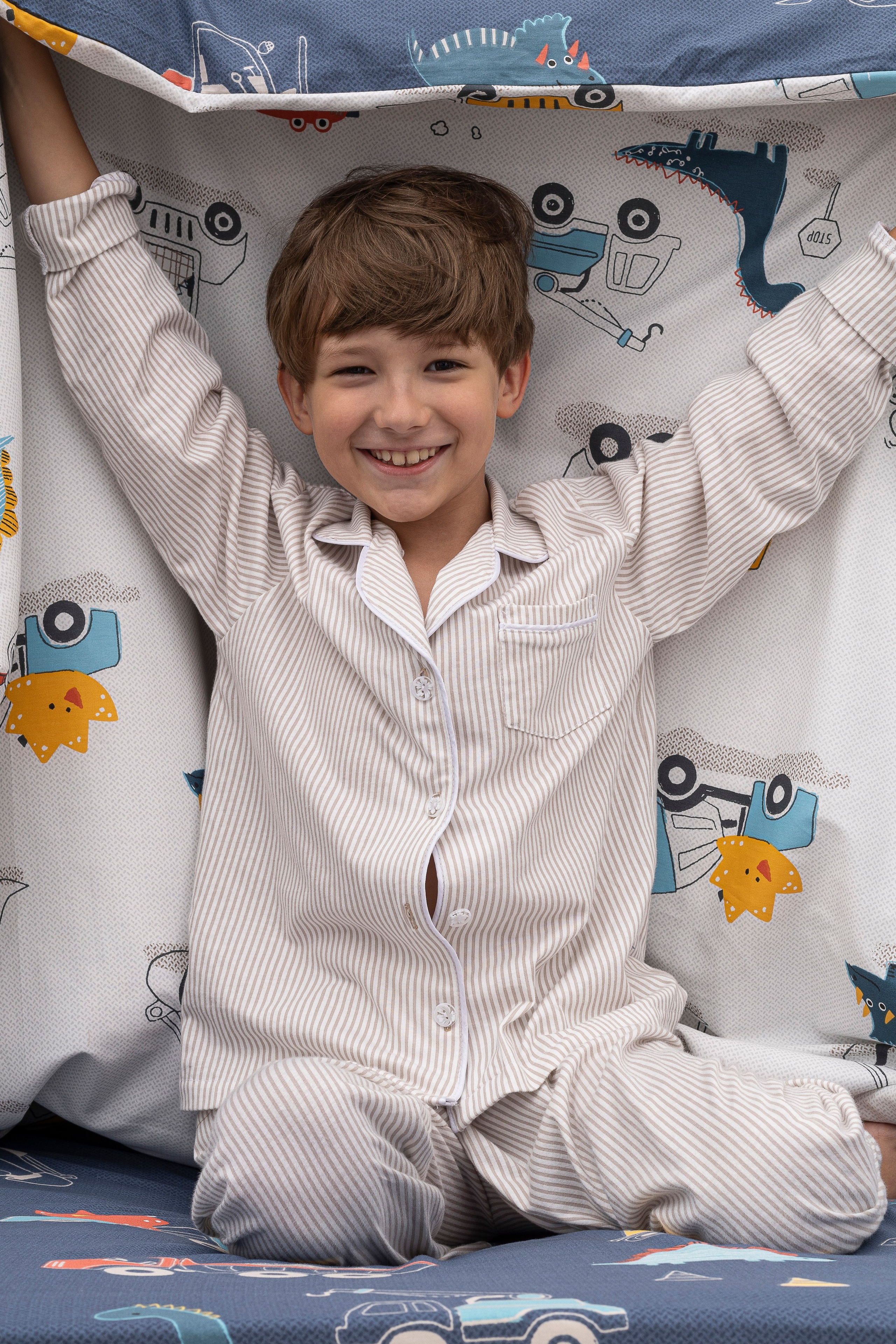 Постельное белье — Амеля и Матвей. Фото для маркетплейсов в самых сочных локациях города Сочи