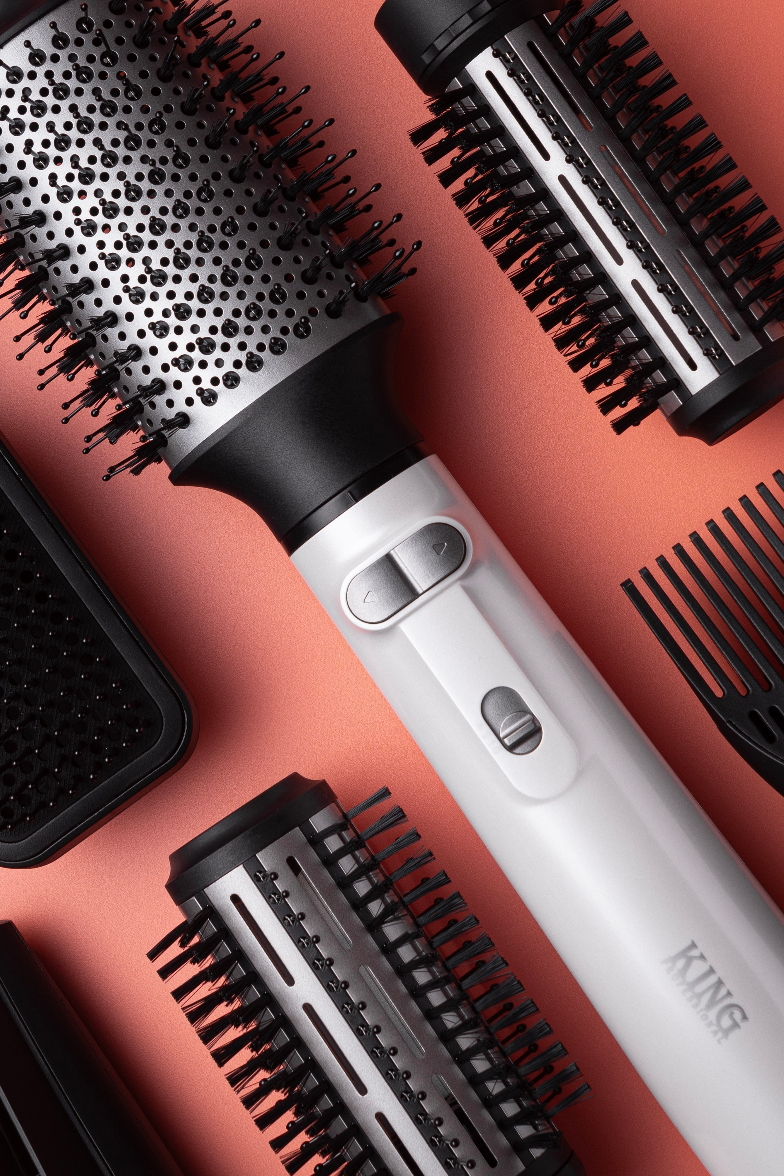 Фен щетка. Фото для маркетплейсов в самых сочных локациях города Сочи