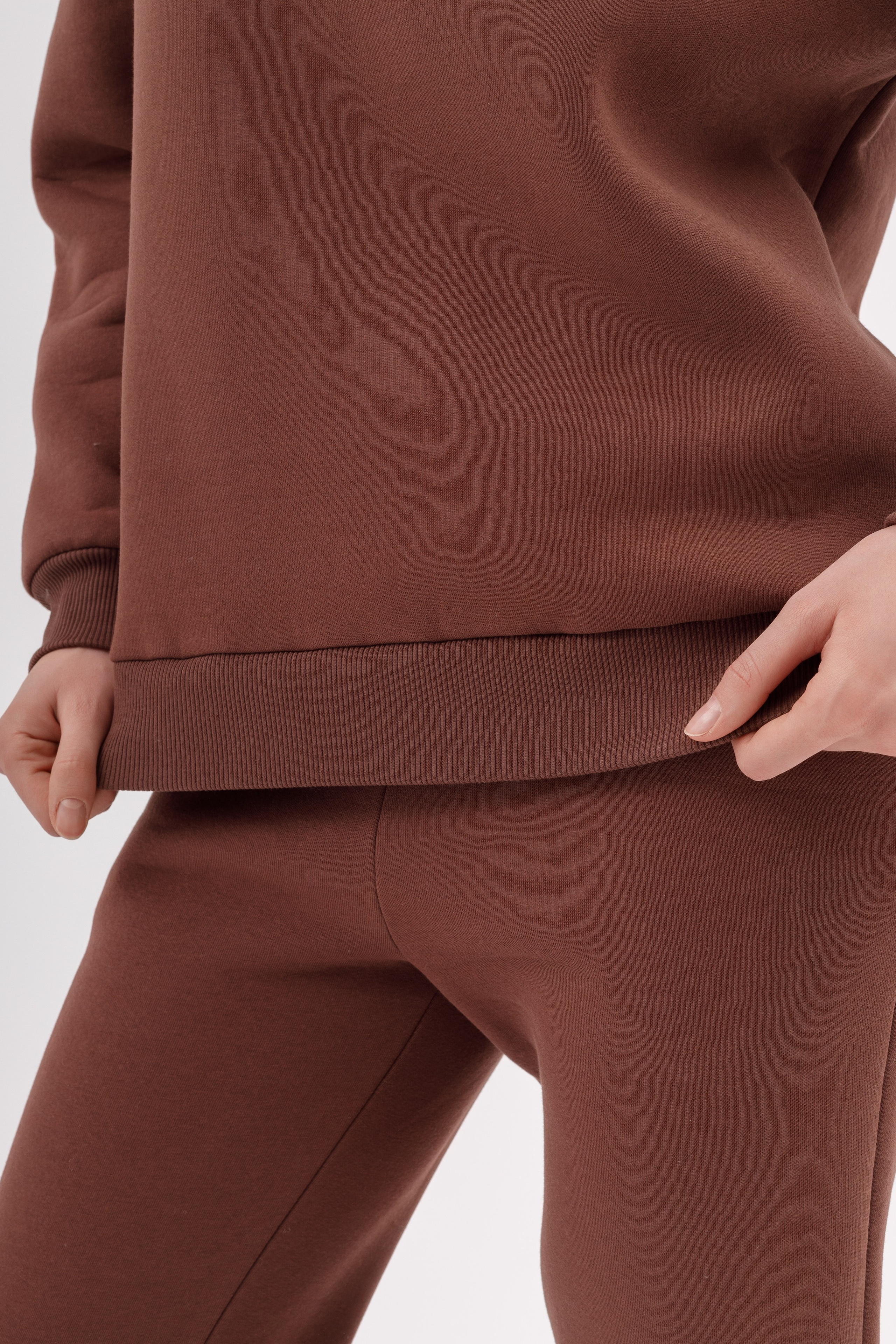 Флисовый костюм. Фото для маркетплейсов в самых сочных локациях города Сочи