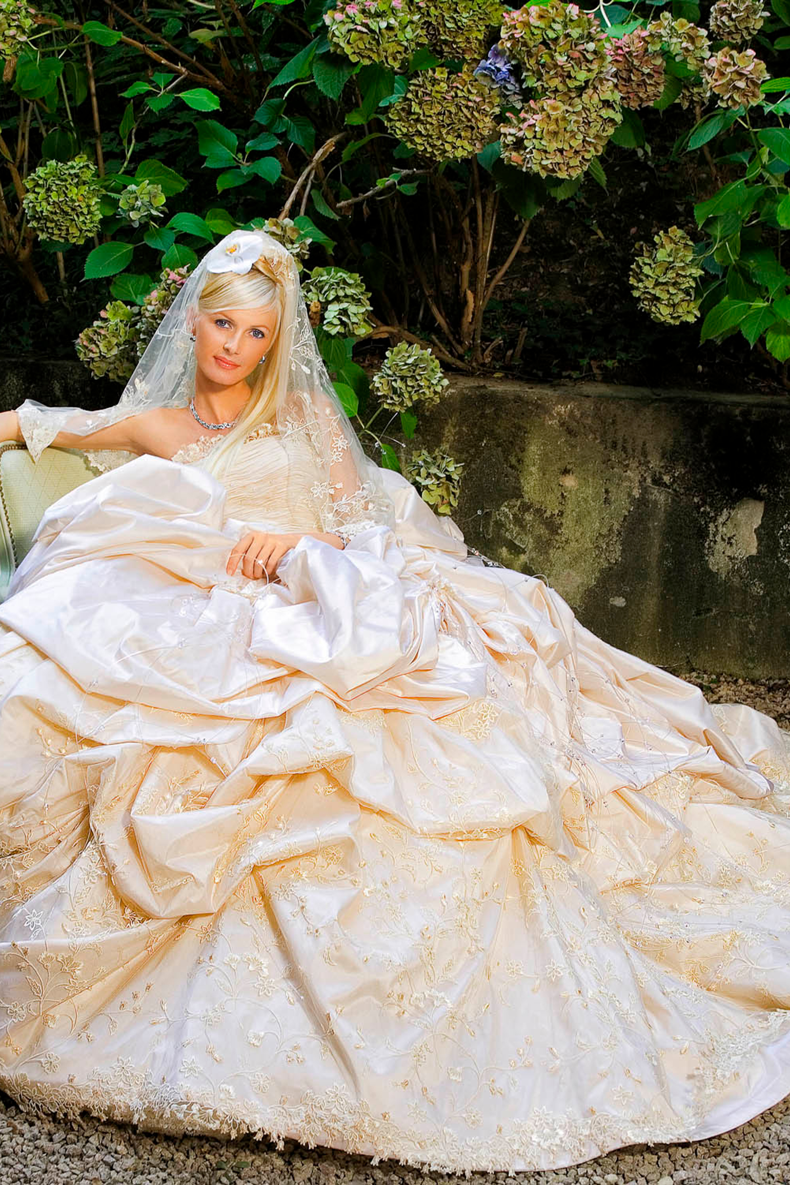 Свадьба во Франции | Божоле отель «Chateau de Bagnols»