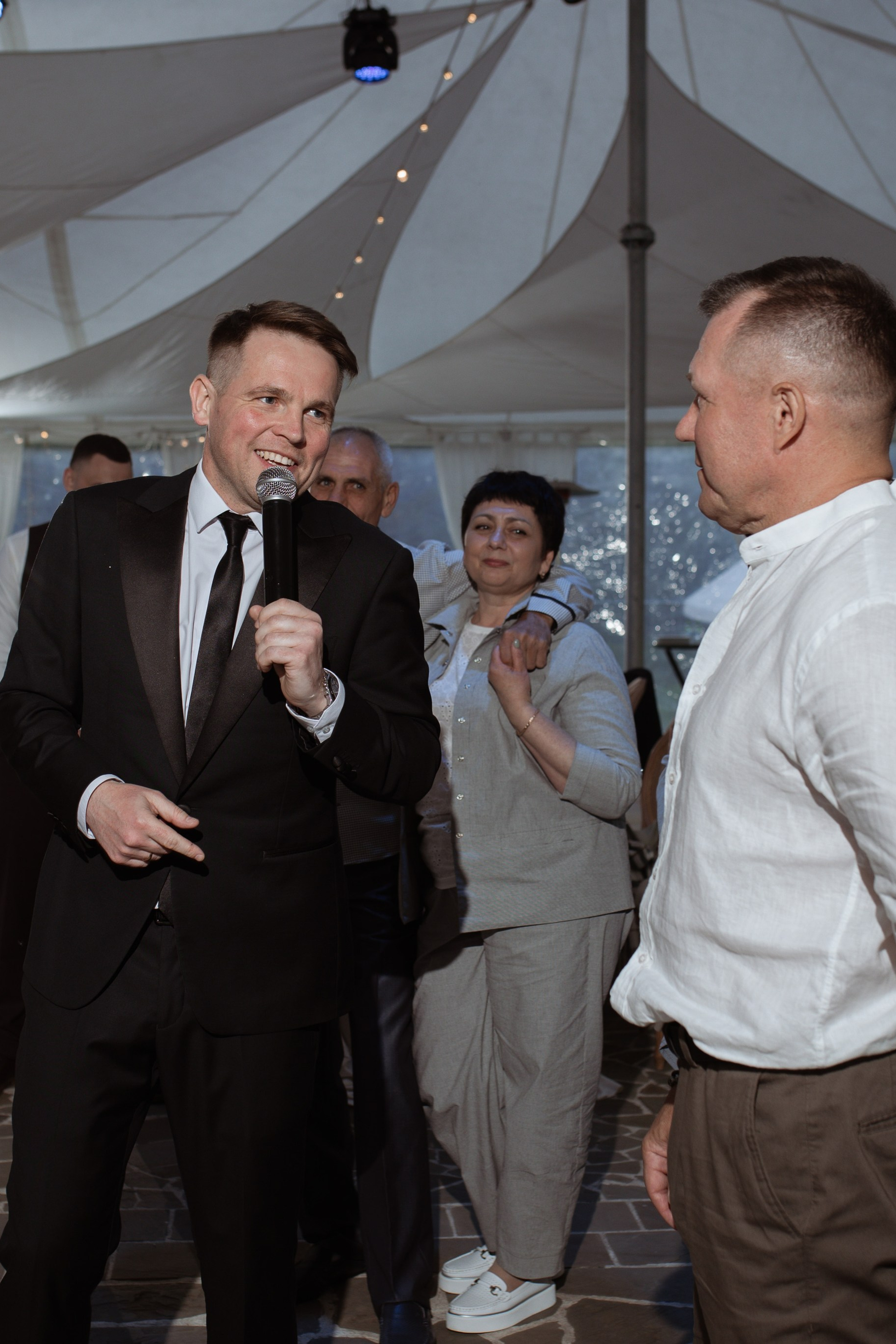 Уютная свадьба за городом в кругу самых близких. Свадебный фотограф в Туле и Москве Елена Рубцова