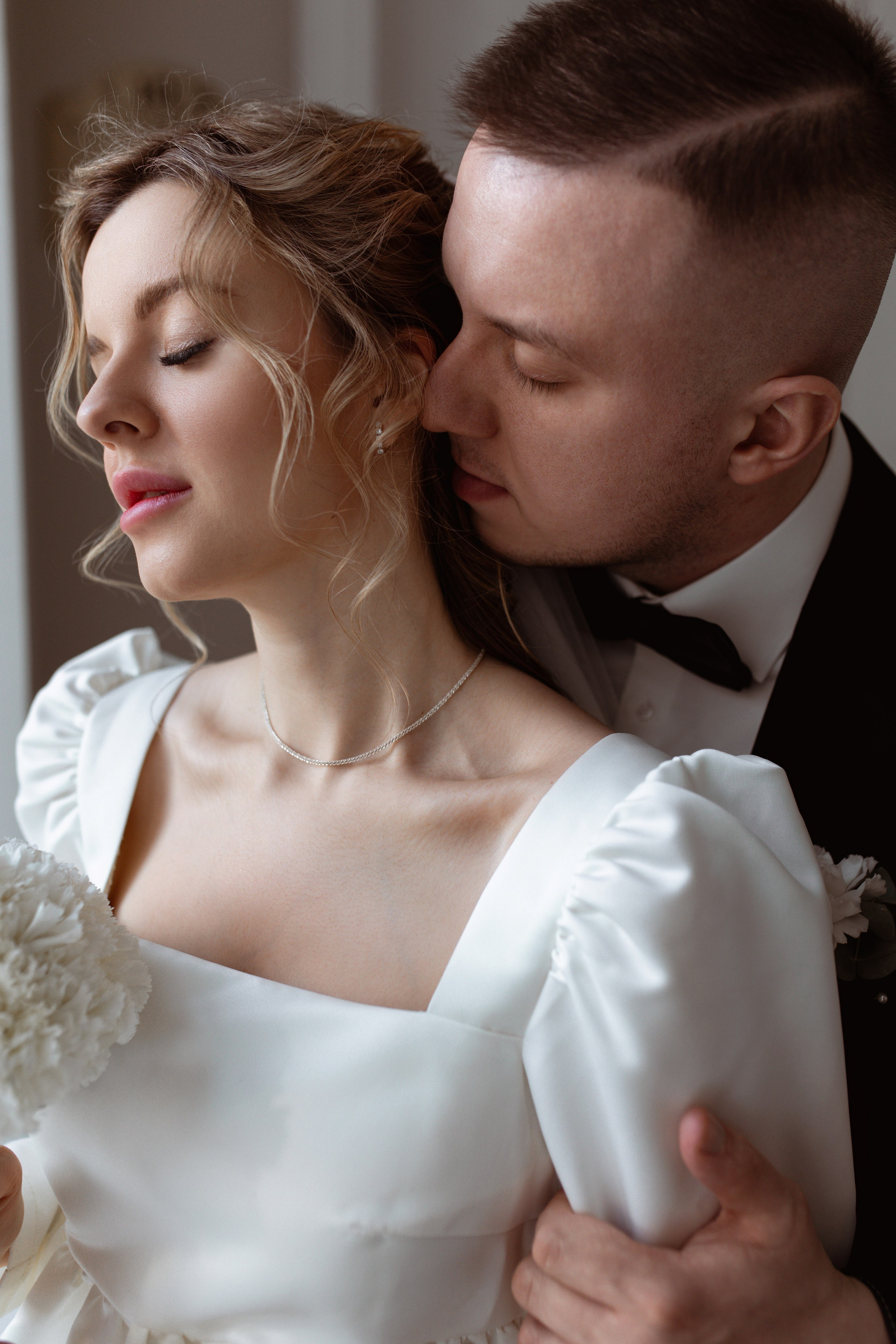 Прогулка Оли и Миши после ЗАГСа. Свадебный фотограф в Туле и Москве Елена Рубцова