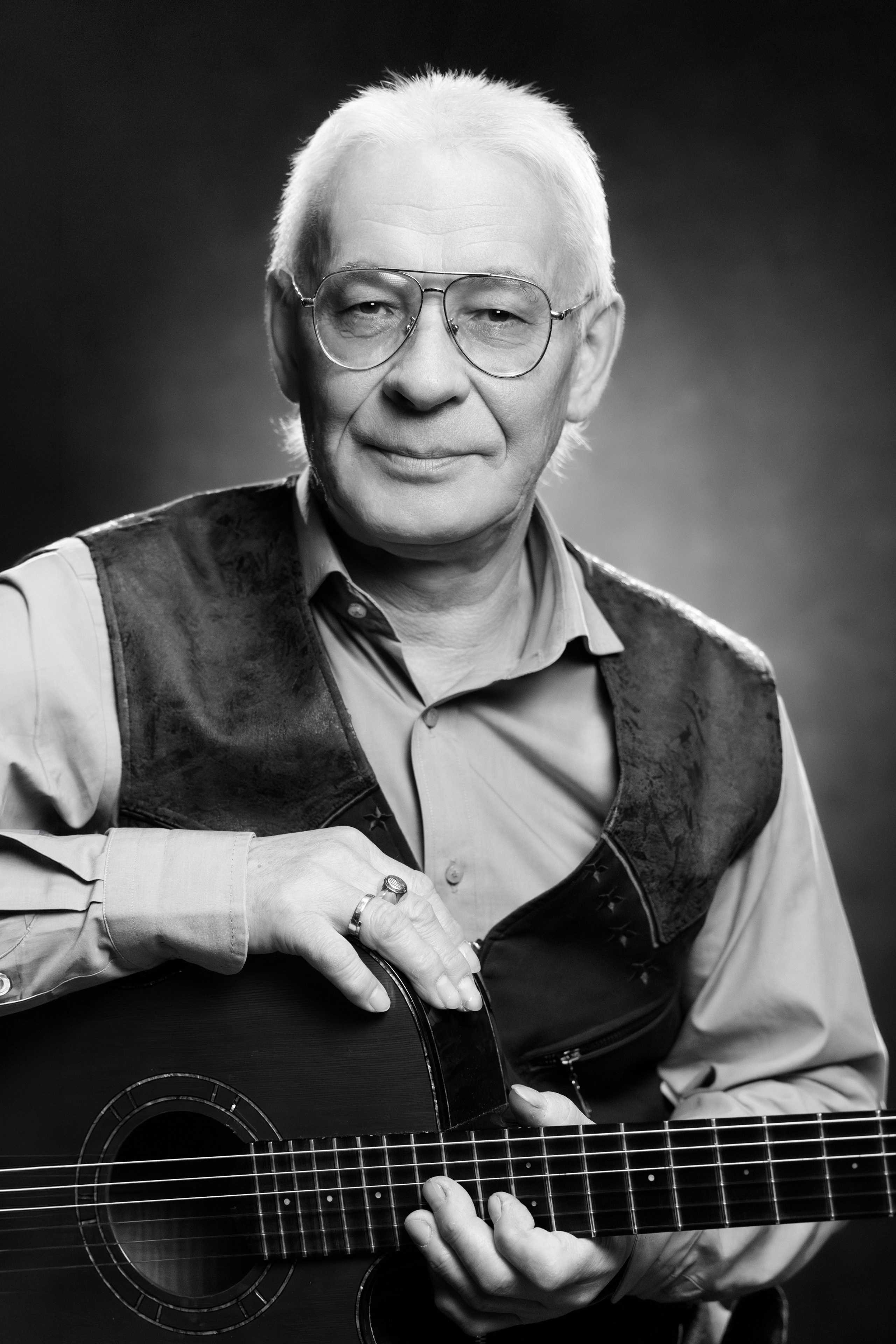 Александр Сага