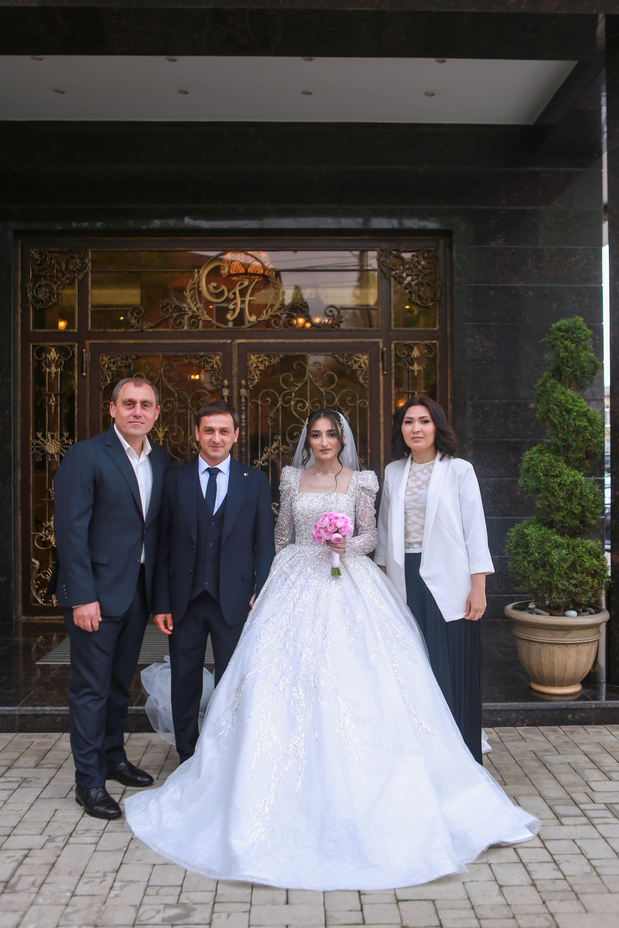 Репортажная сьемка сборов невесты и выхода из гостиницы. Отзывы