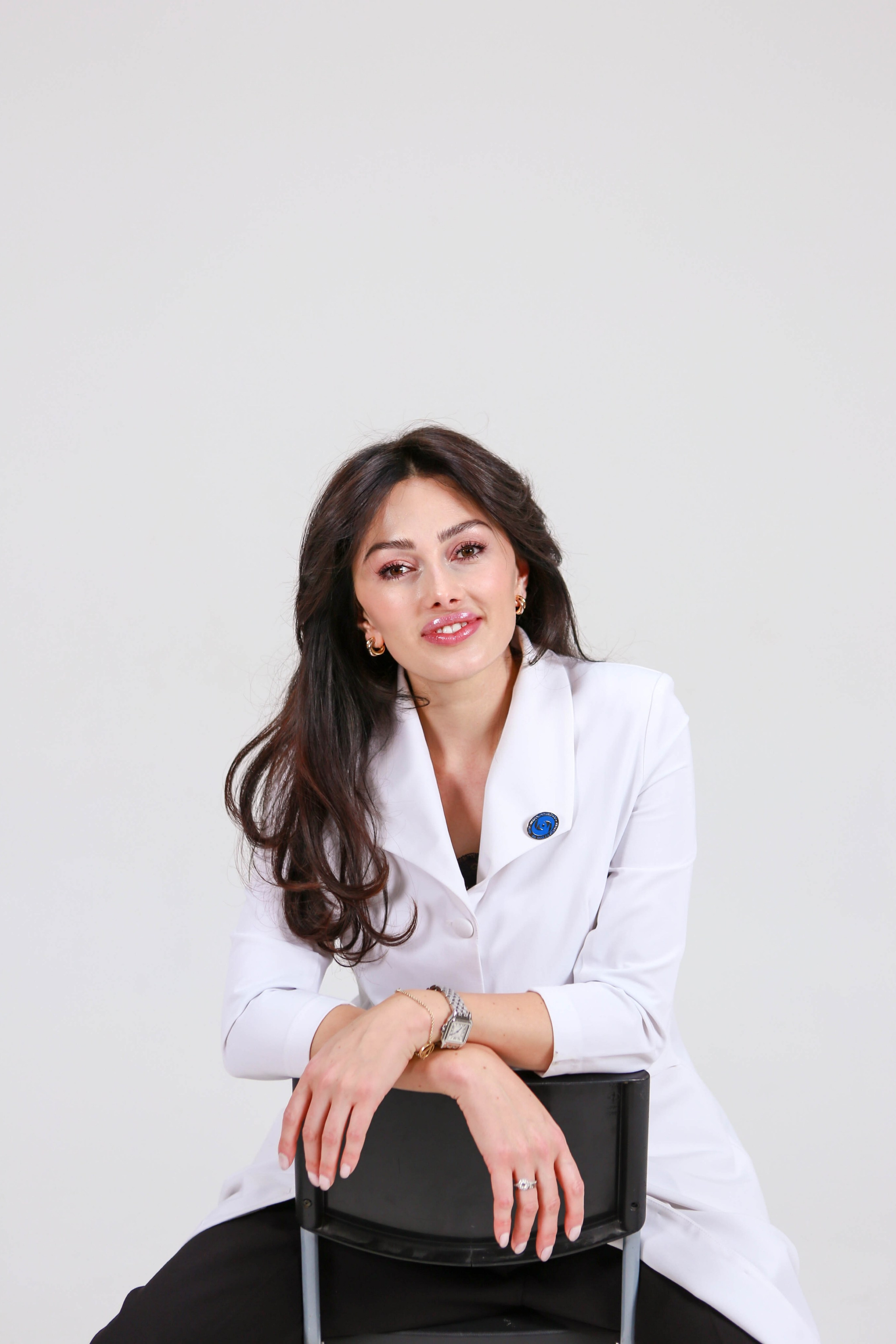 Эльвира Айба — глазной врач, сьемка для медицинского журнала. Отзывы