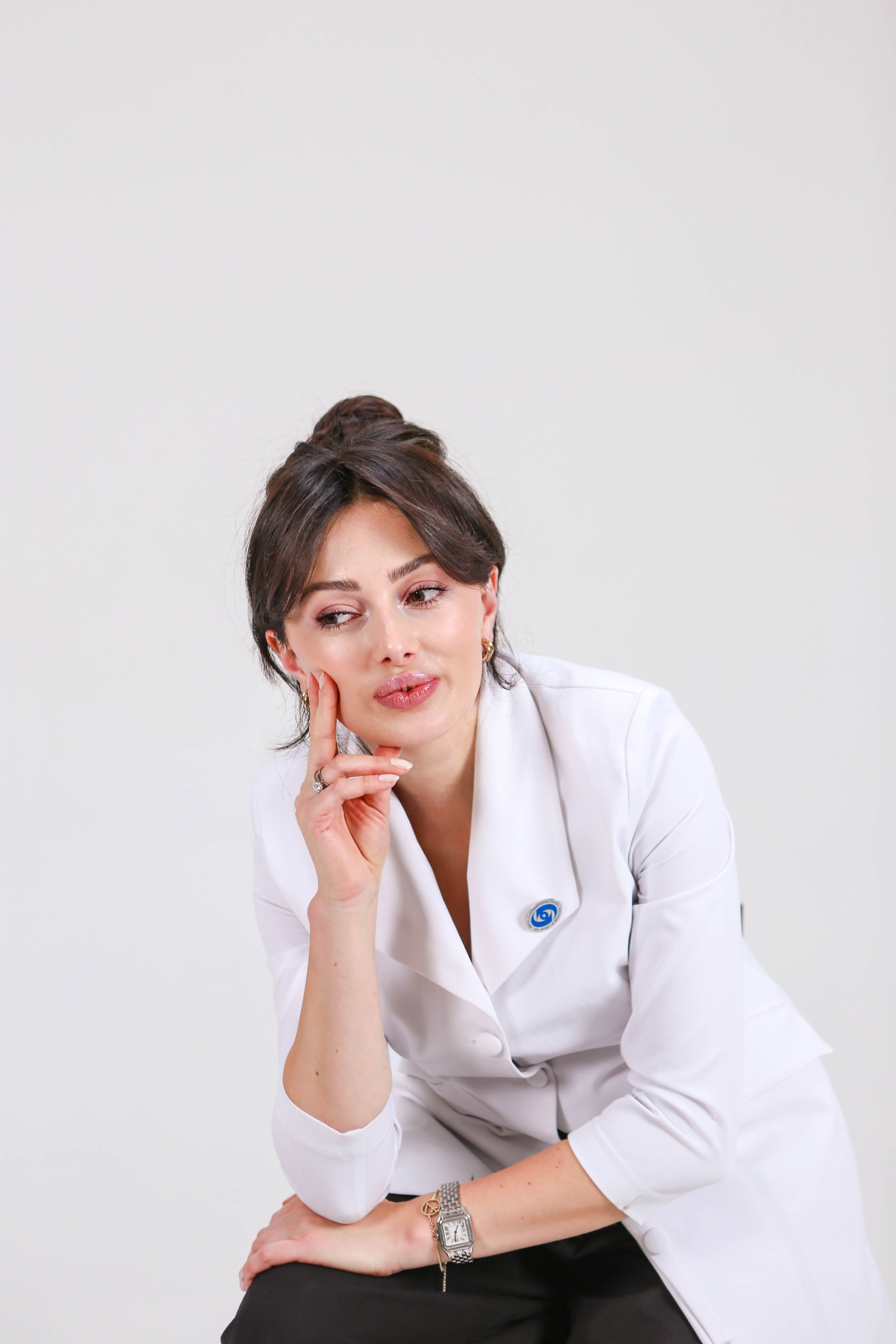 Эльвира Айба — глазной врач, сьемка для медицинского журнала. Отзывы