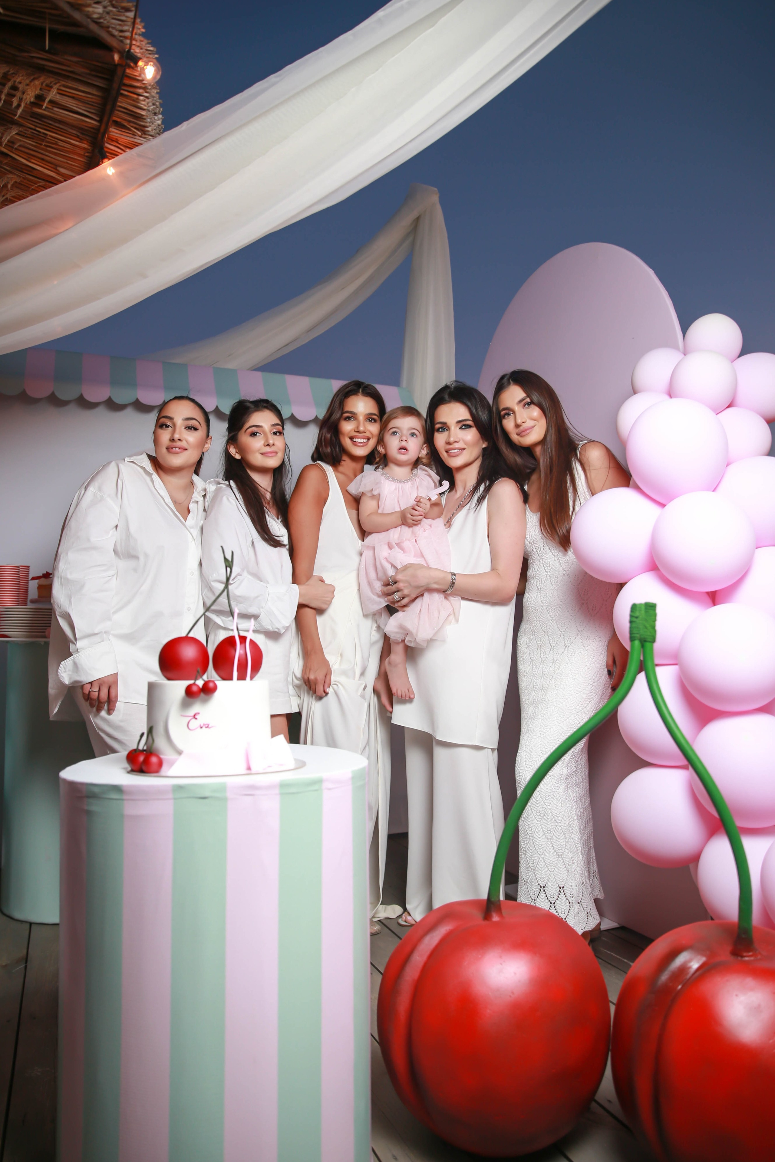 День рождение Евы, на берегу моря в Марнеро. Отзывы