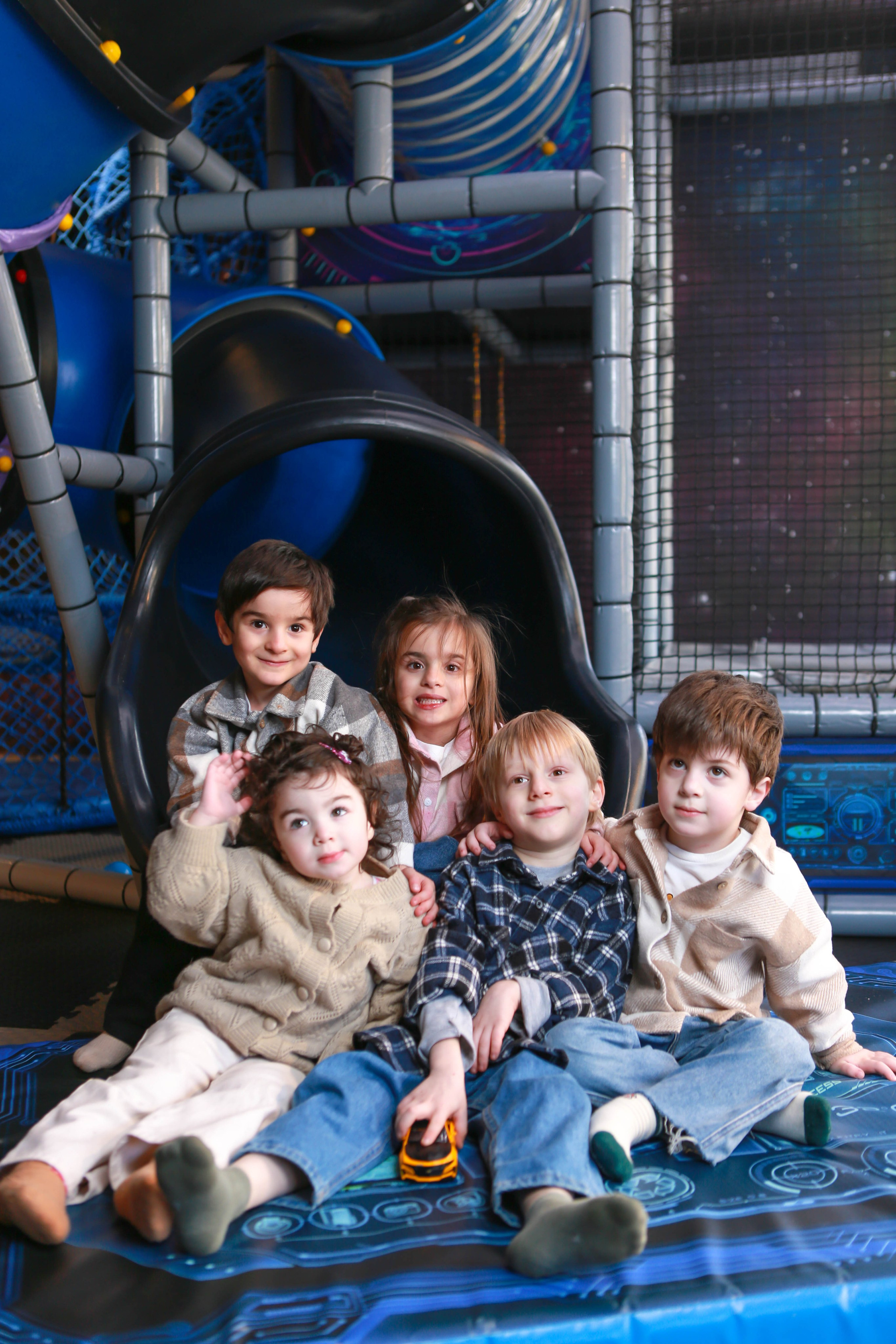 Двойной день рождения деток в детском центре «Tron Kids». Отзывы