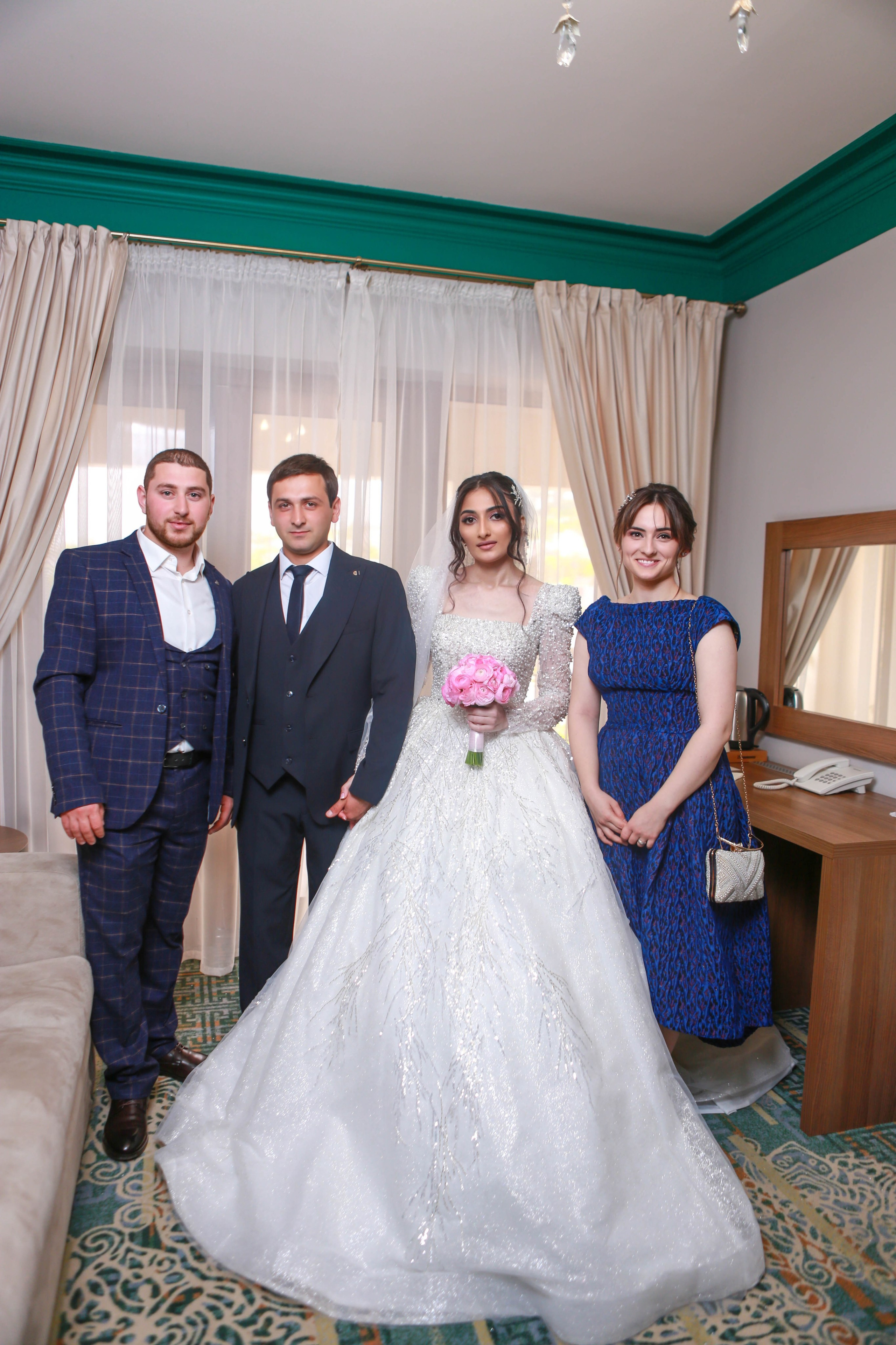 Репортажная сьемка сборов невесты и выхода из гостиницы. Отзывы