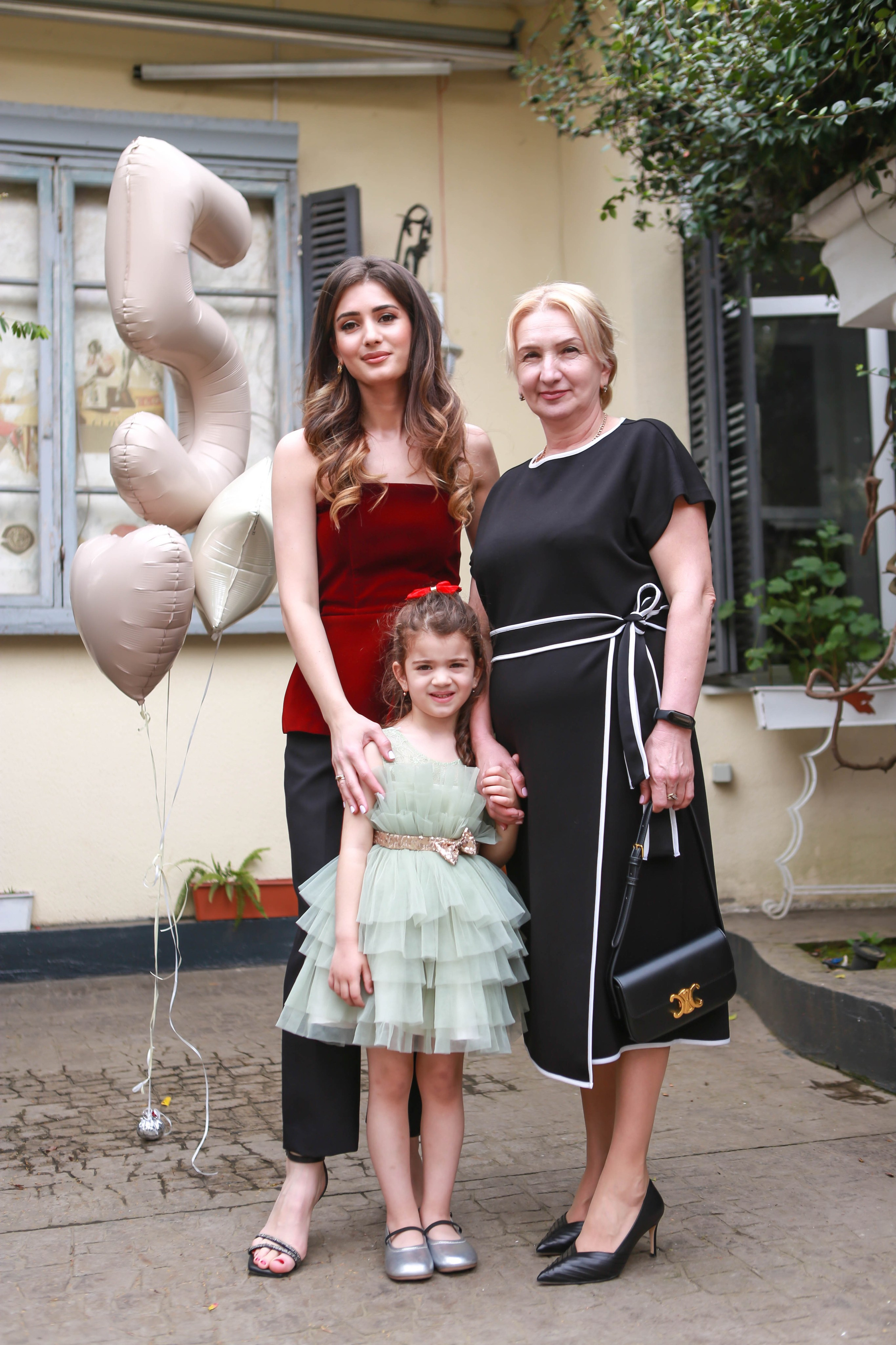 День Рождение Ланочки, в ресторане Ерцаху. Отзывы