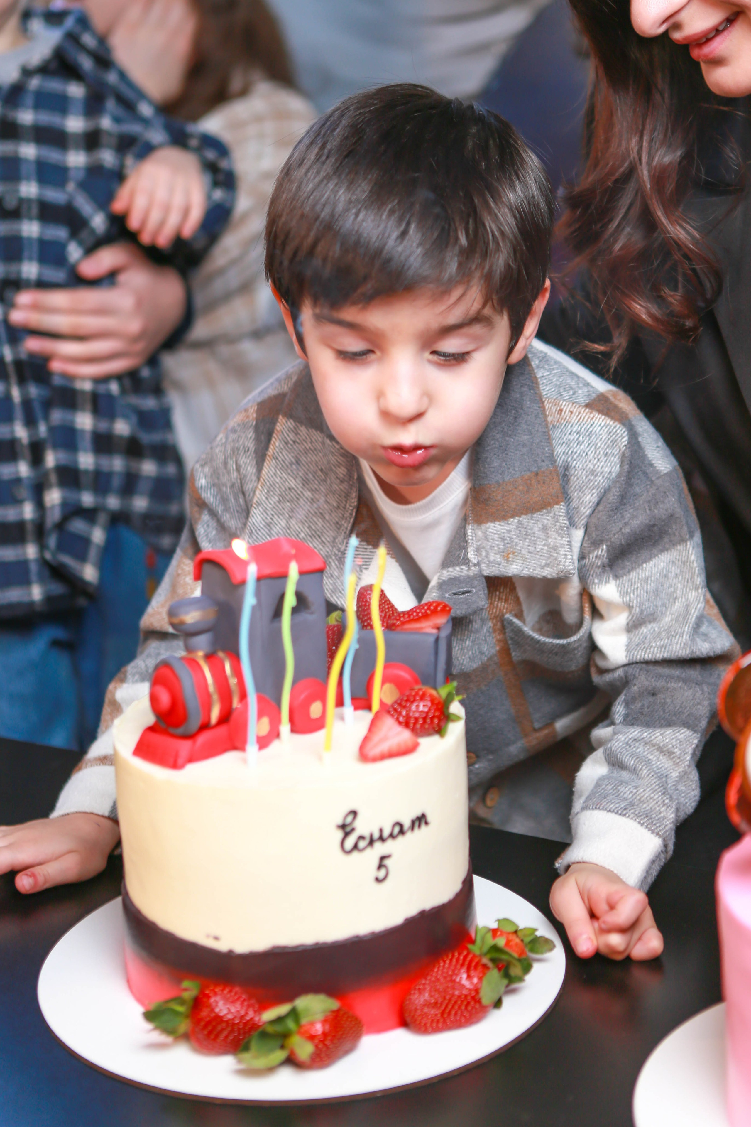 Двойной день рождения деток в детском центре «Tron Kids». Отзывы