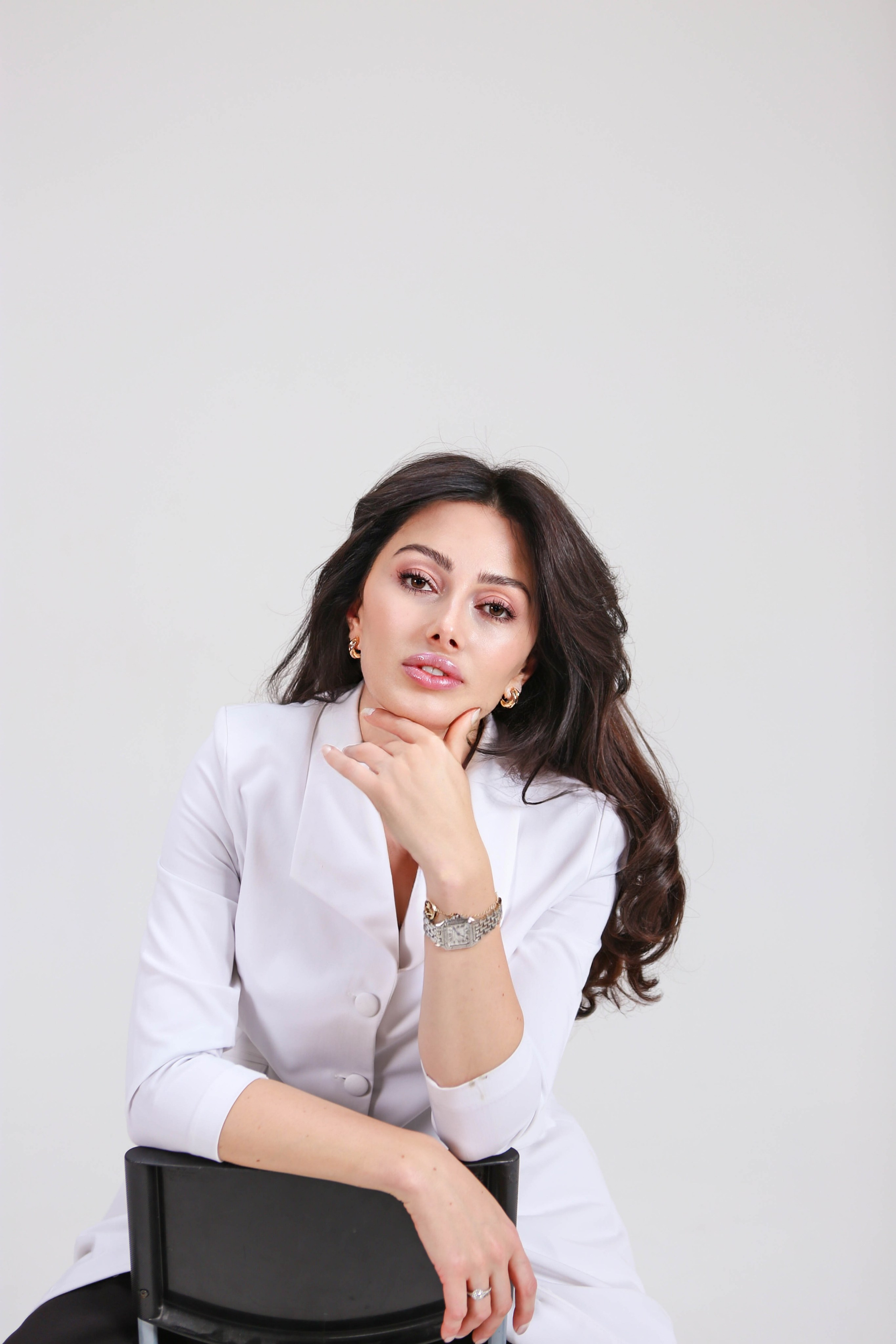 Эльвира Айба — глазной врач, сьемка для медицинского журнала. Отзывы