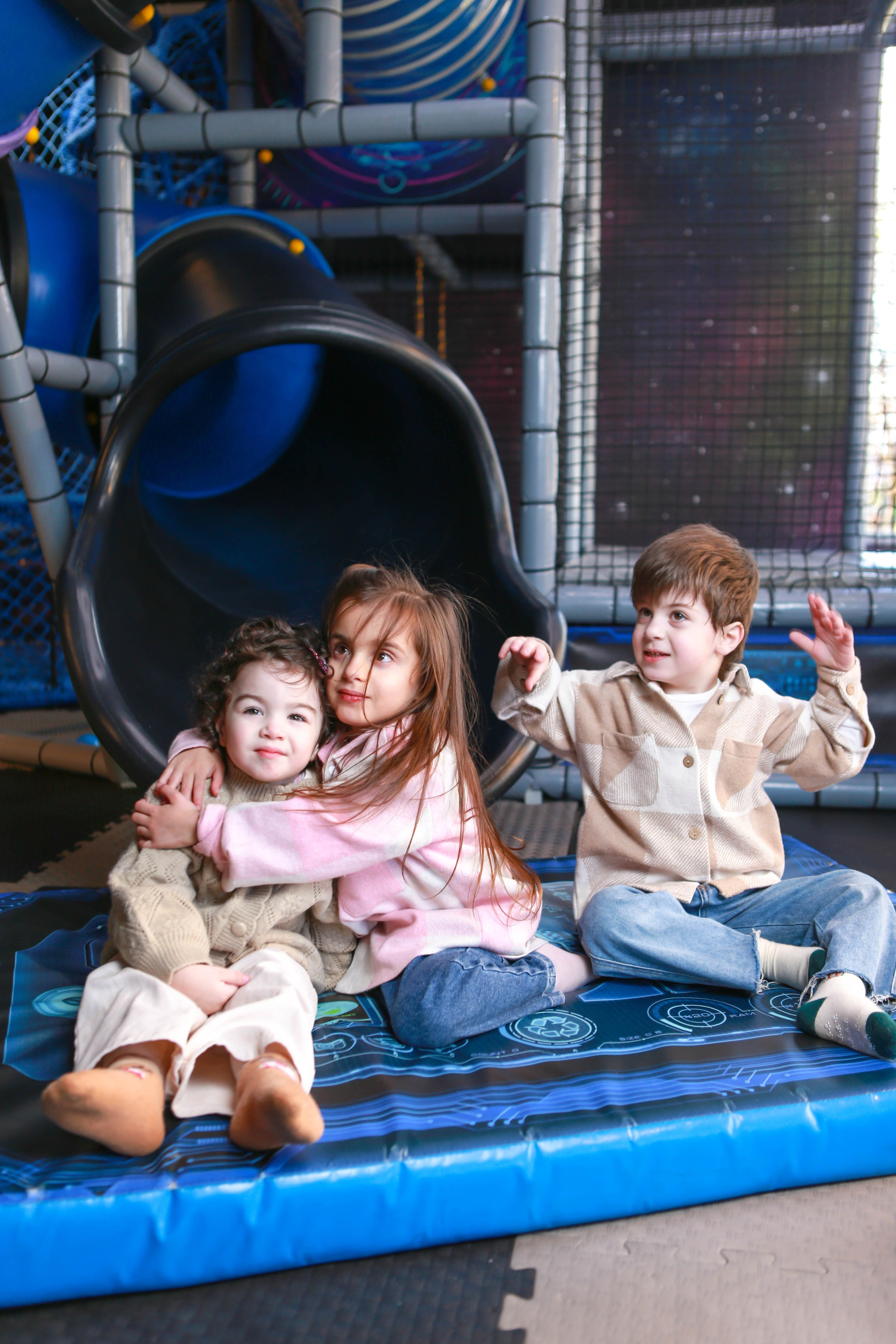 Двойной день рождения деток в детском центре «Tron Kids». Отзывы