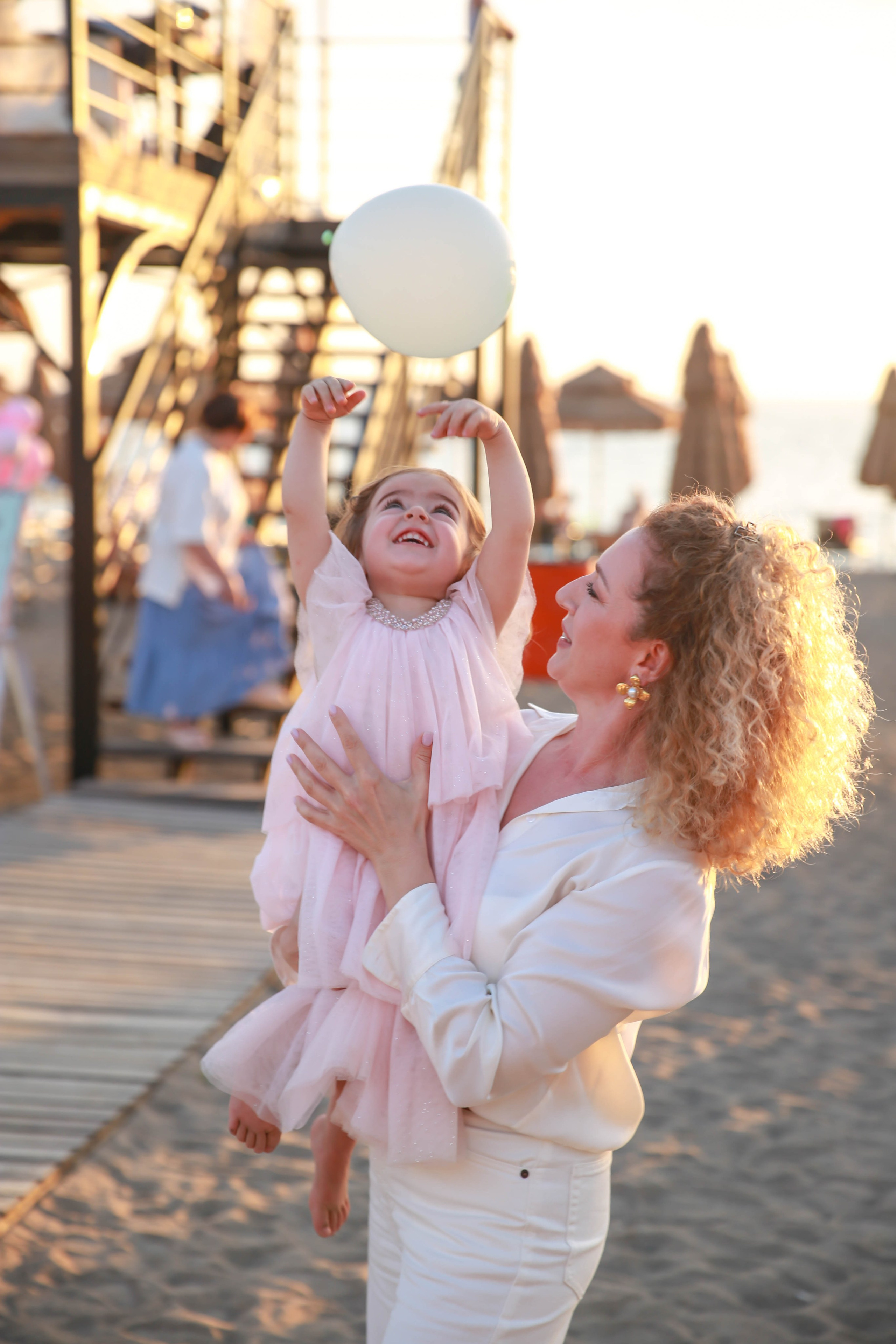 День рождение Евы, на берегу моря в Марнеро. Отзывы