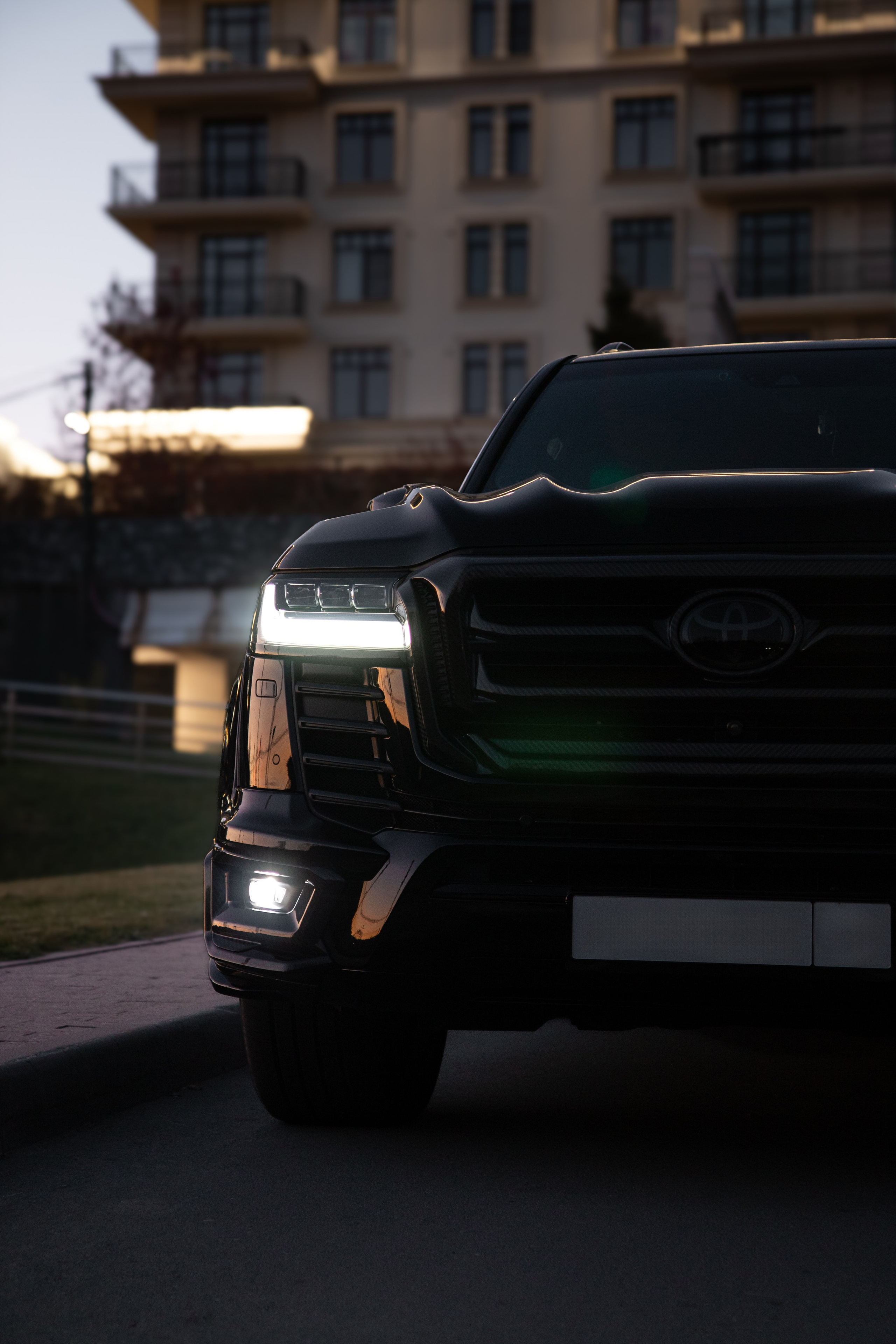 Toyota Land Cruiser 300