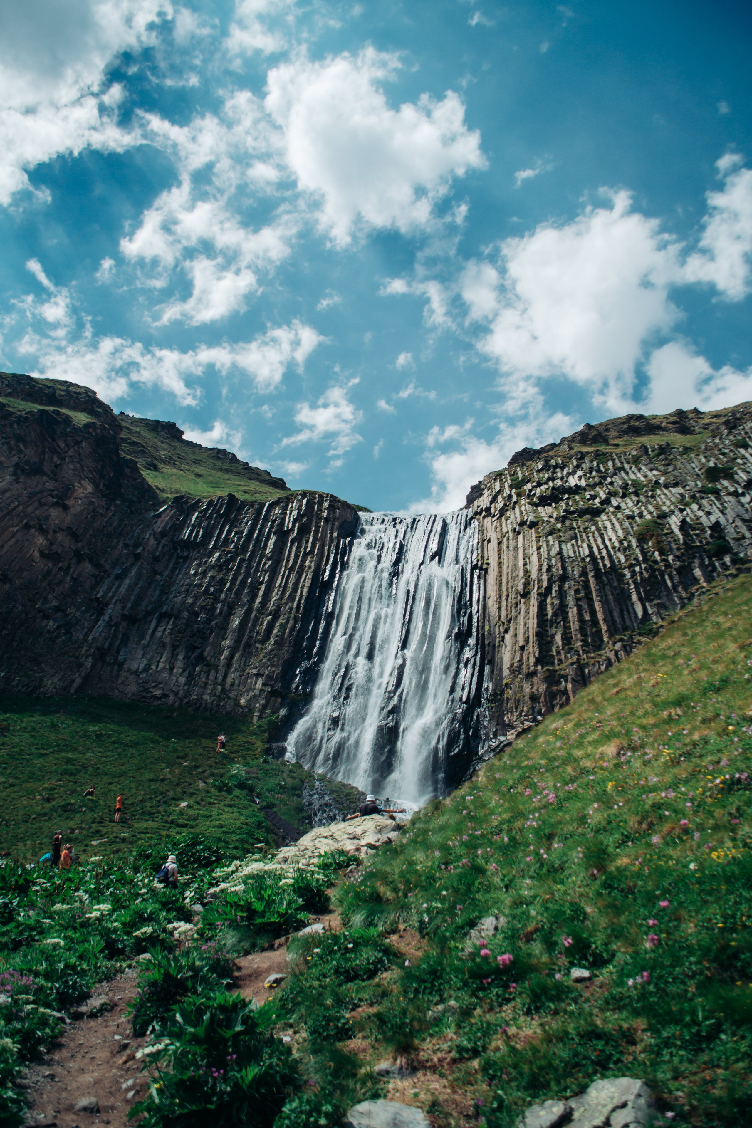 Высокогорный приют | Бочки 3800 м. Фотограф Настя | Экспедиции и лайфстайл