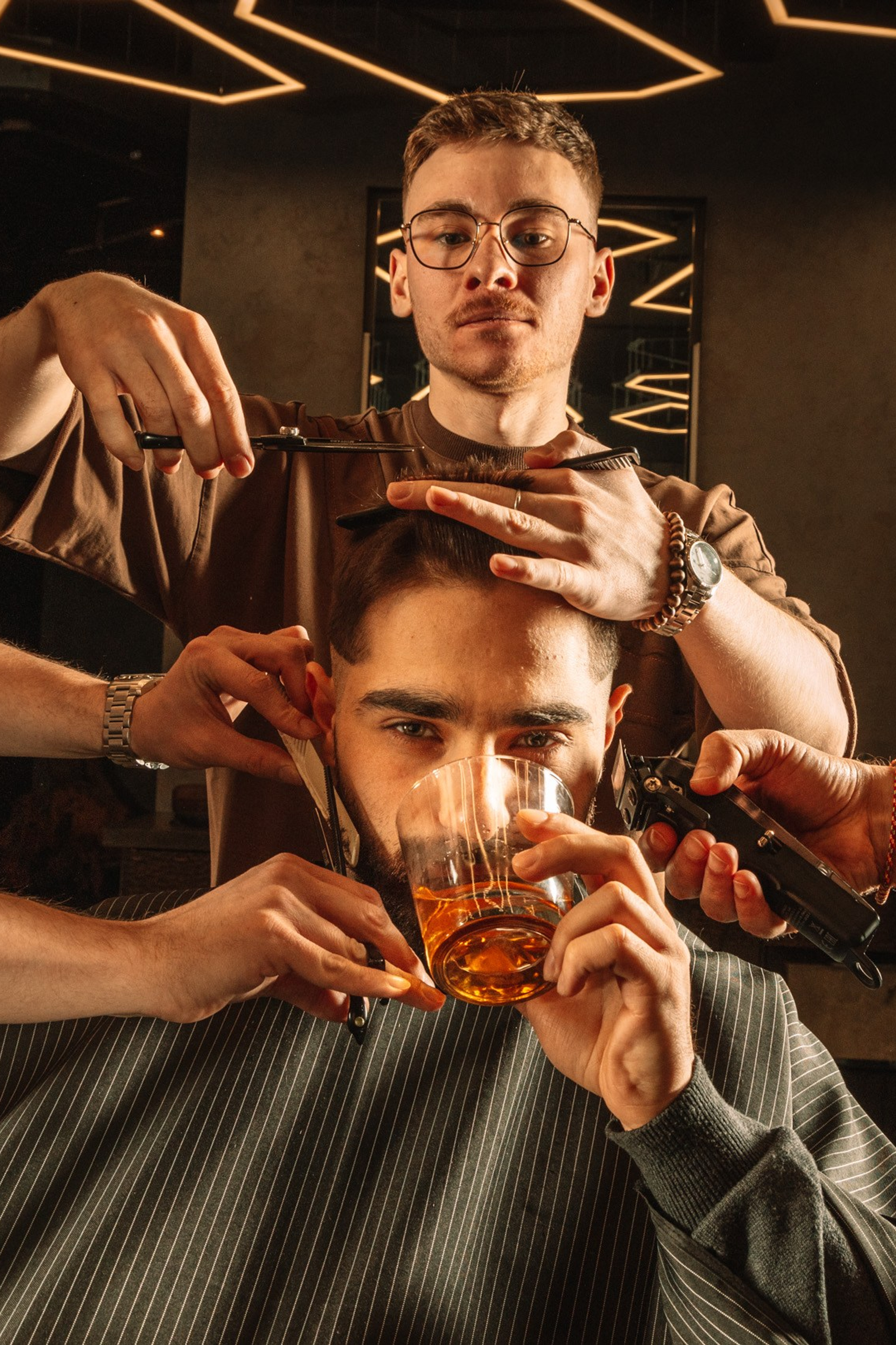 Барбершоп Тунгус, фотограф Джим Кривош