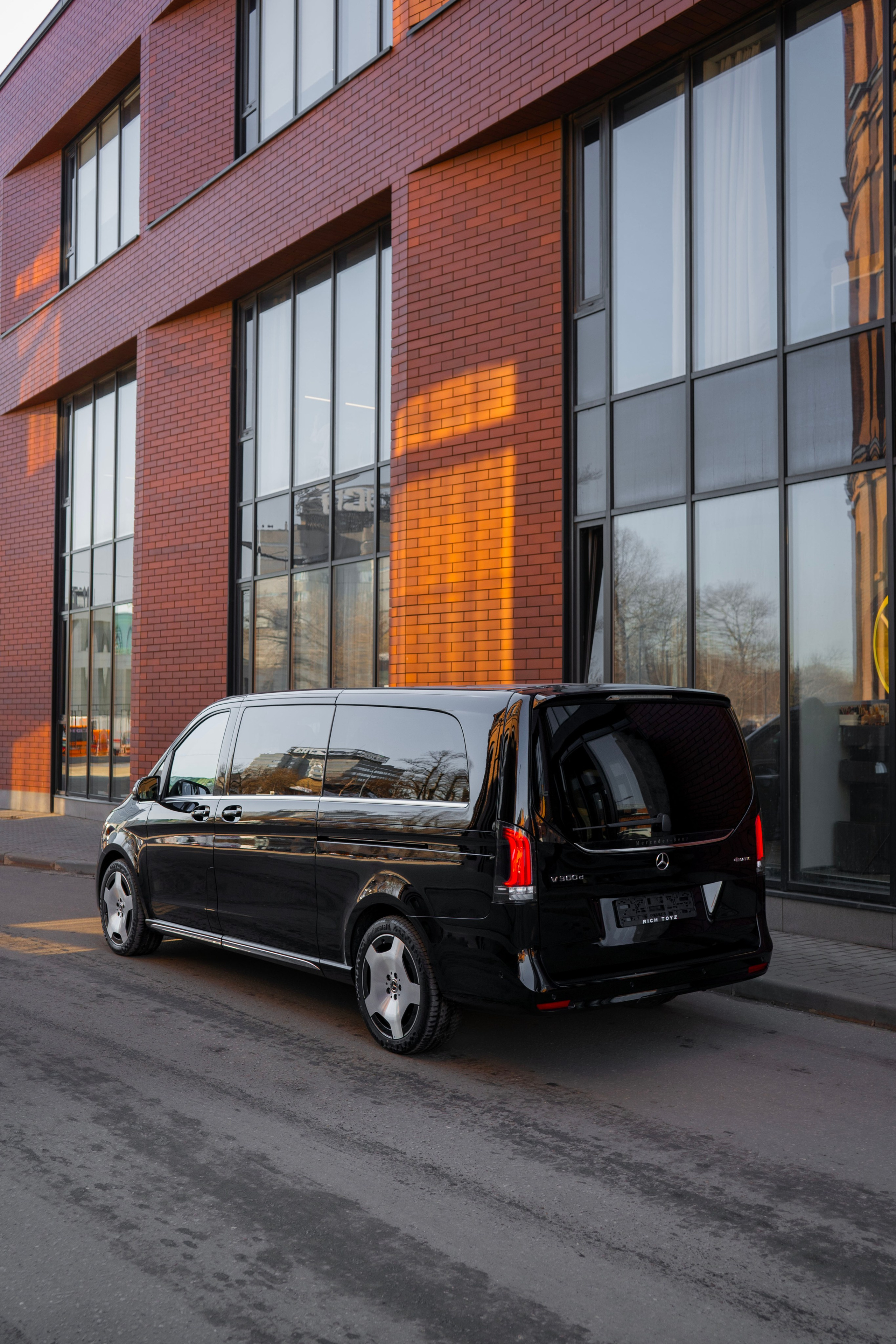 Mercedes-Benz V-class