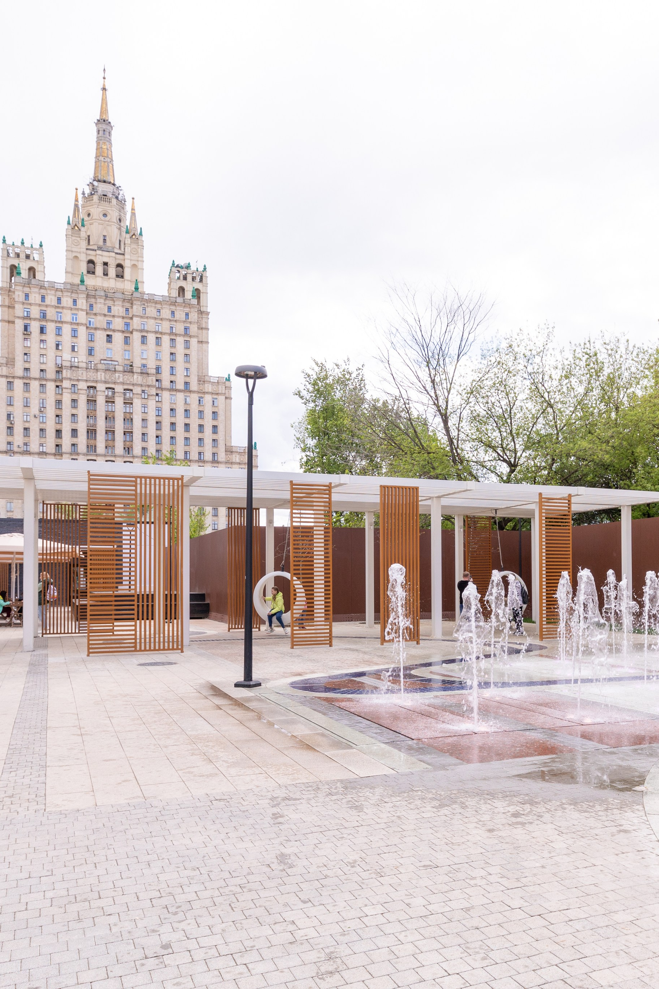 Вход в Московский зоопарк