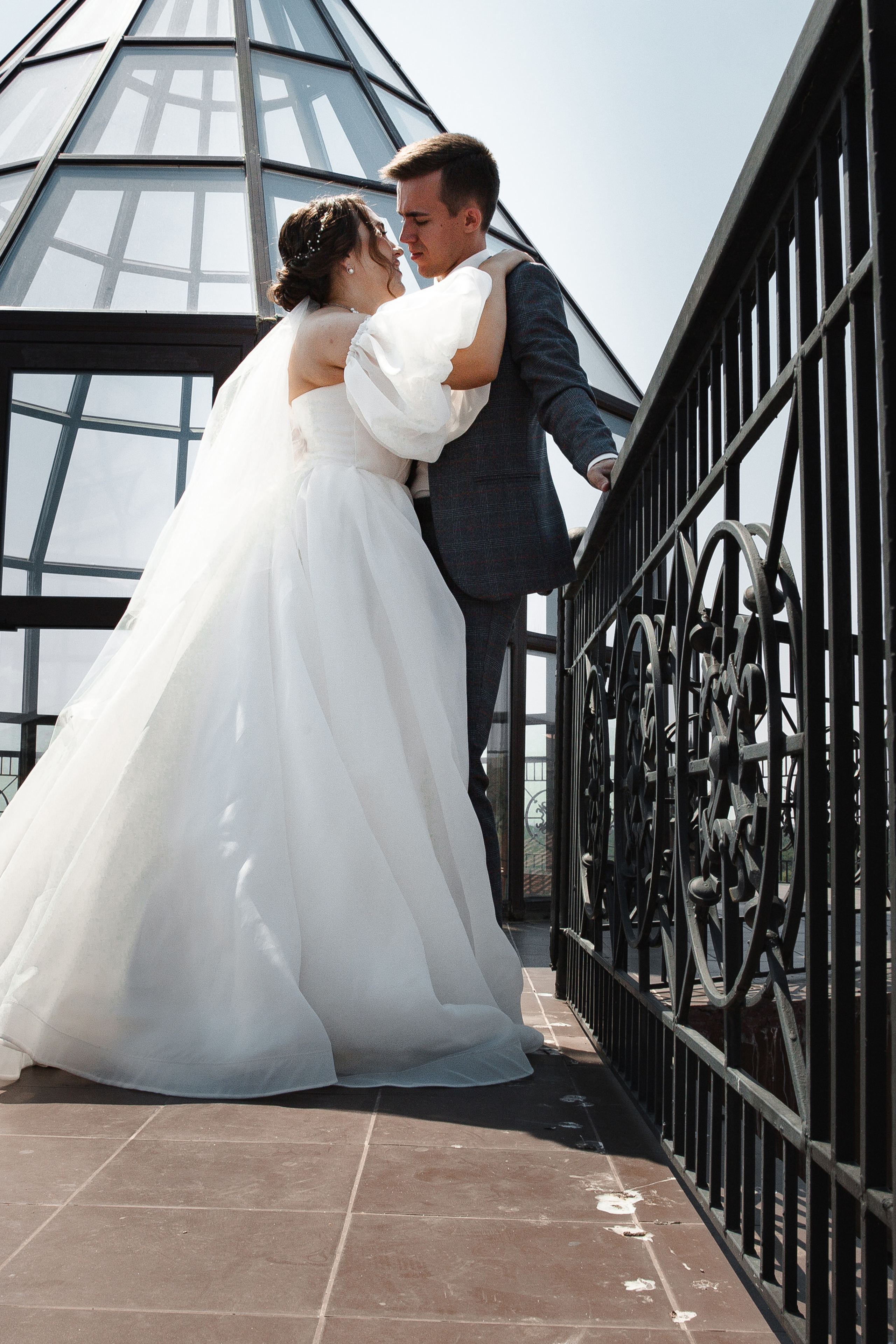 Отзывы о фотографе Илья Володьков. Свадебный фотограф в Оренбурге Илья Володьков