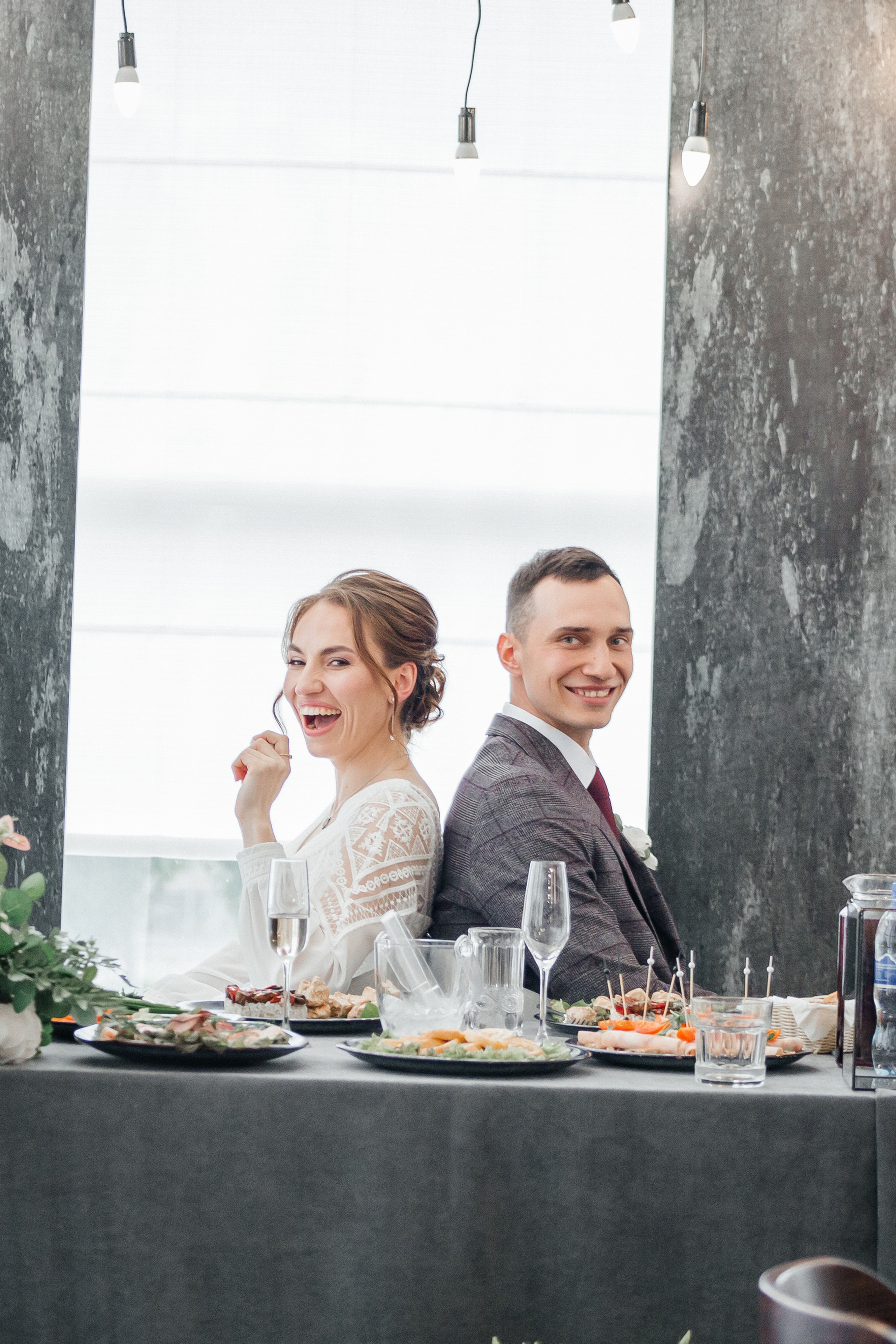 Отзывы о фотографе Илья Володьков. Свадебный фотограф в Оренбурге Илья Володьков