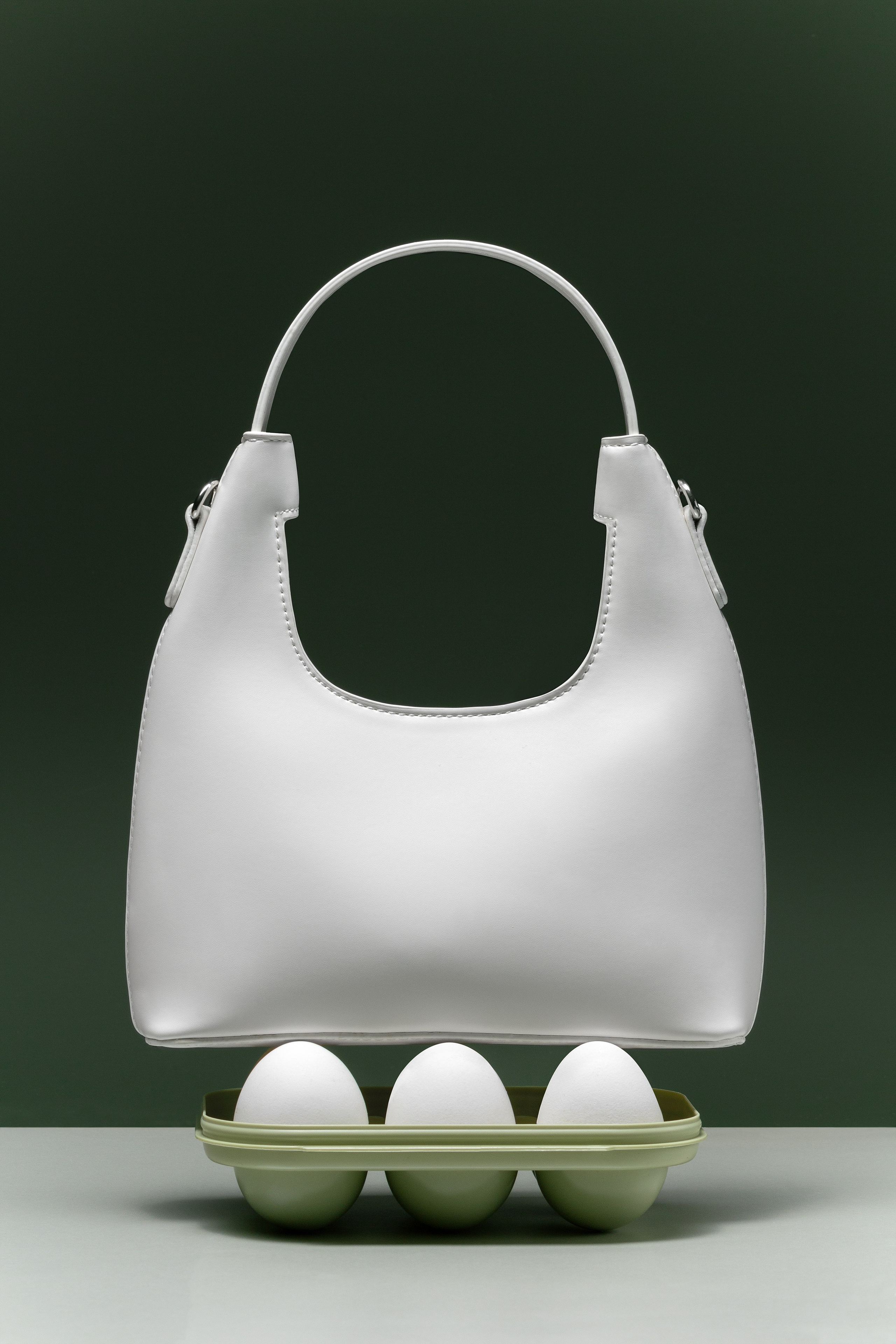 Предметная фотосъемка обуви и сумок