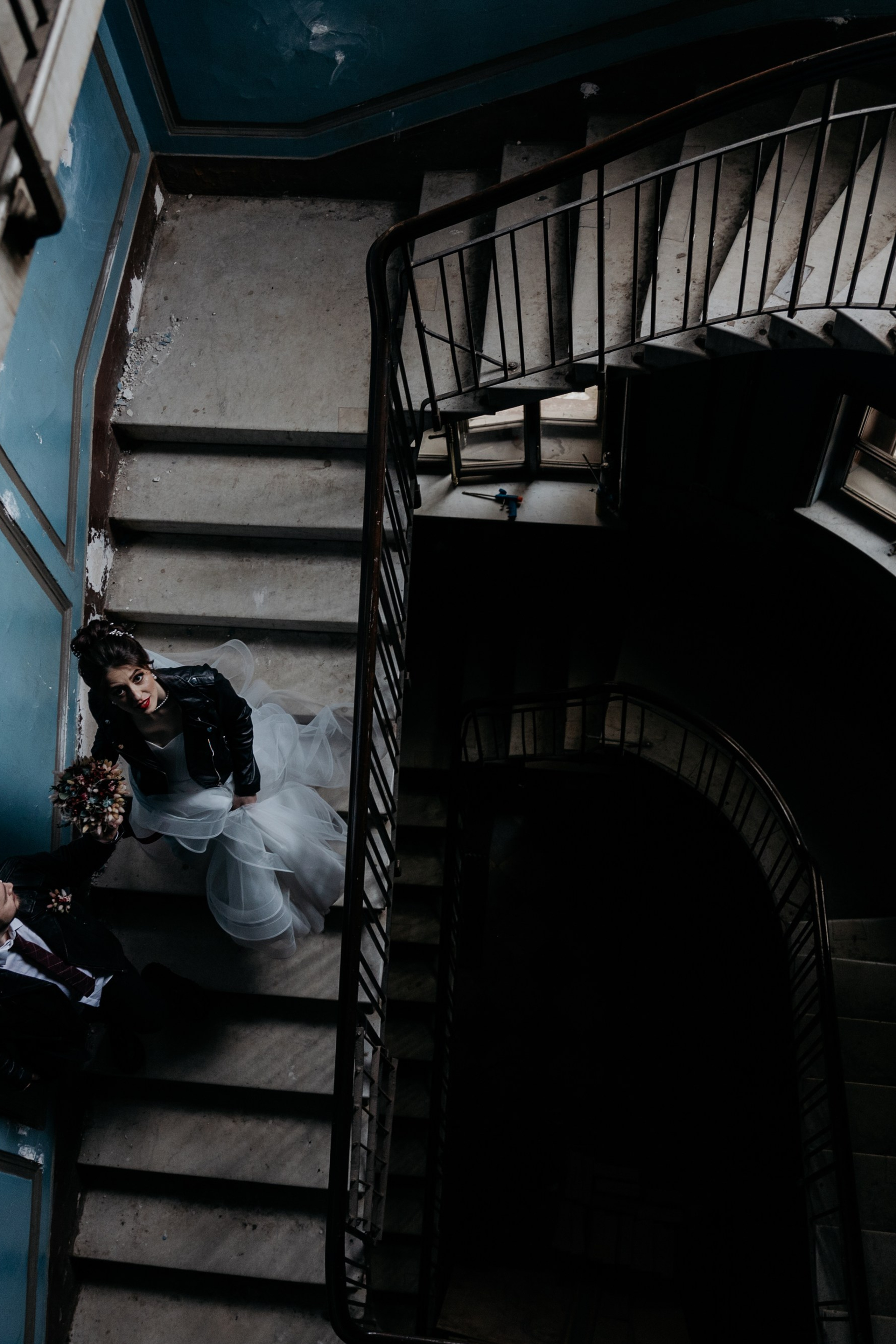 Ты молчишь, а я улыбаюсь, Мария