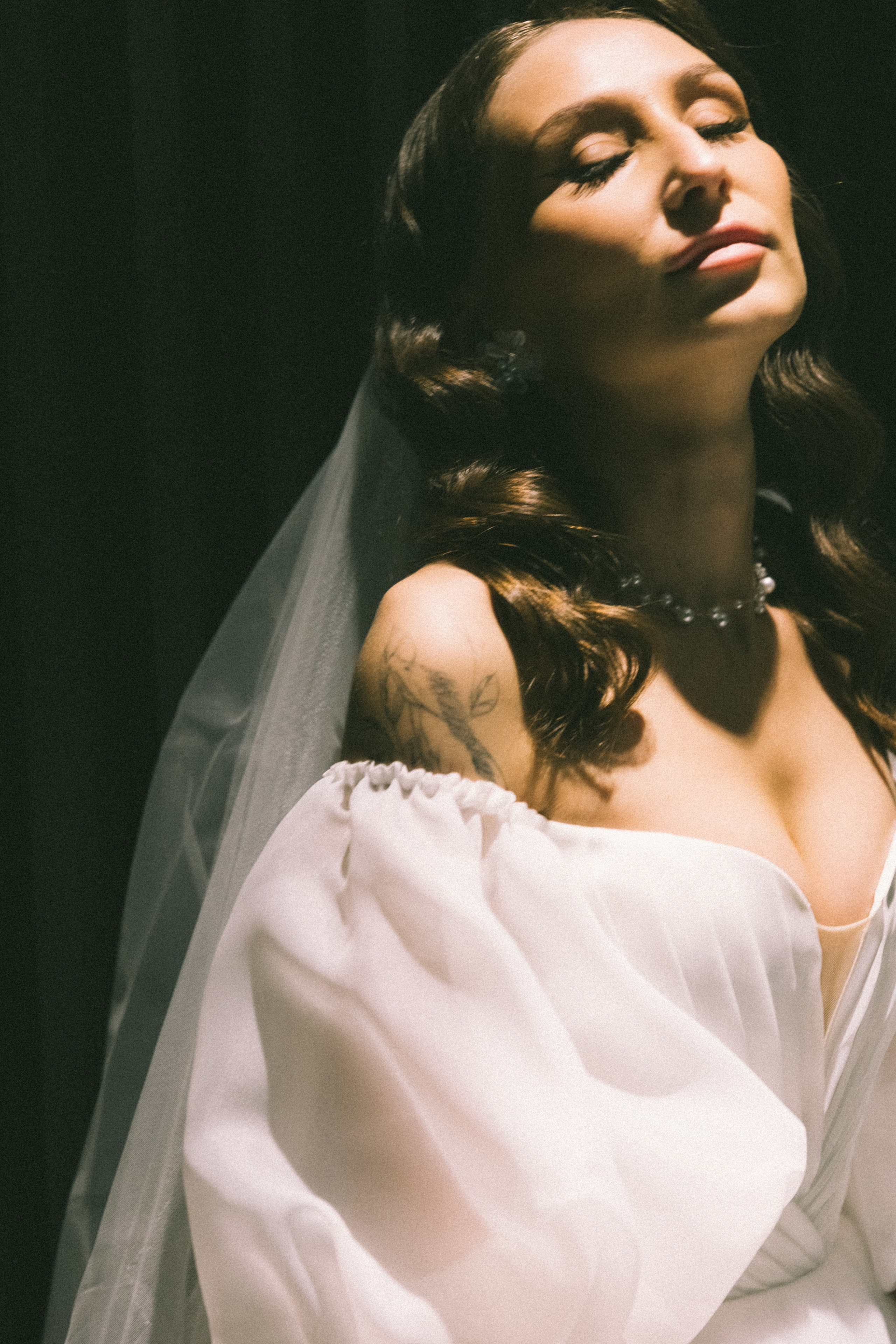 Их&nbsp;сила в&nbsp;чувстве, не&nbsp;в&nbsp;самих&nbsp;них.