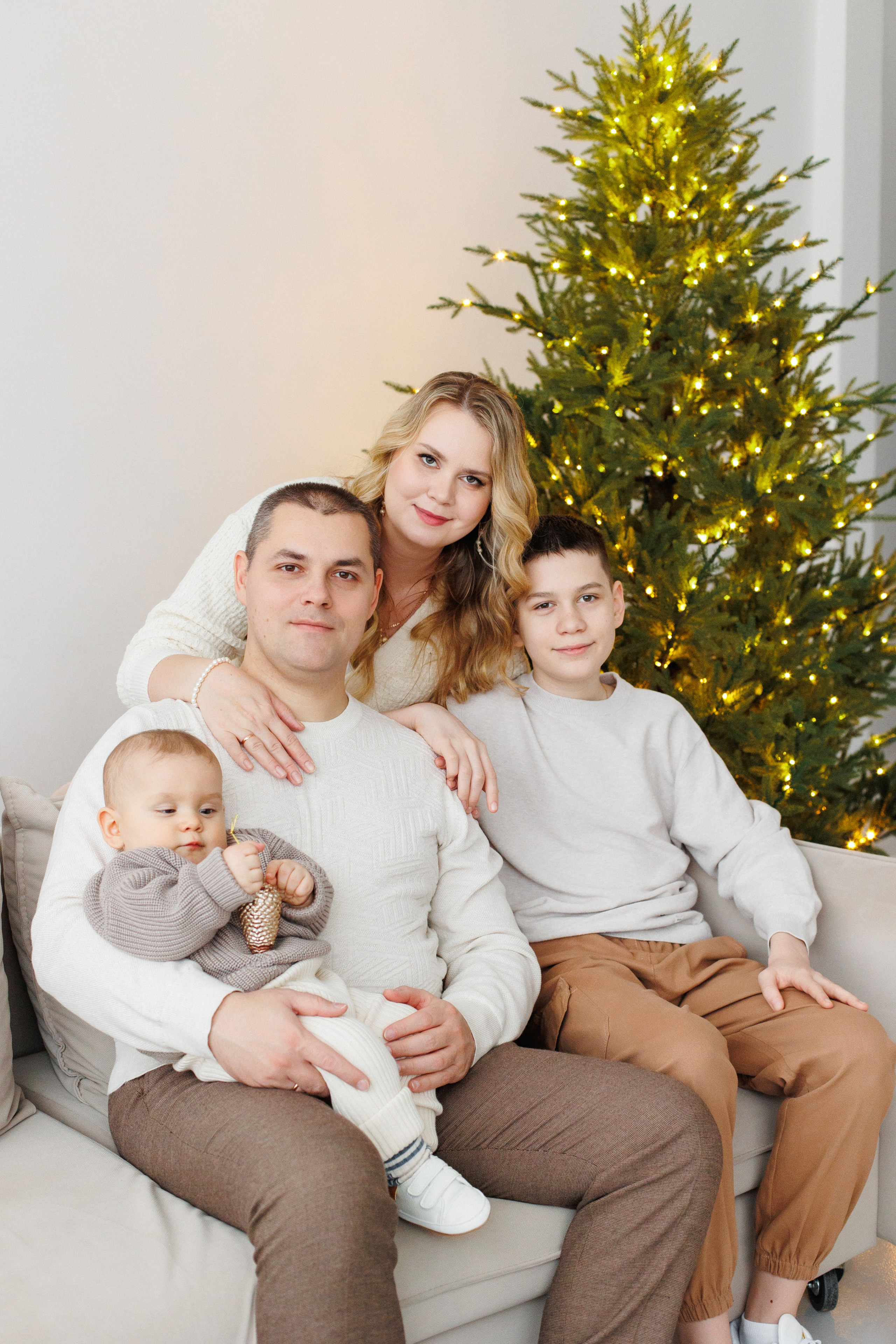 Мария, Евгений, Рома и Максим