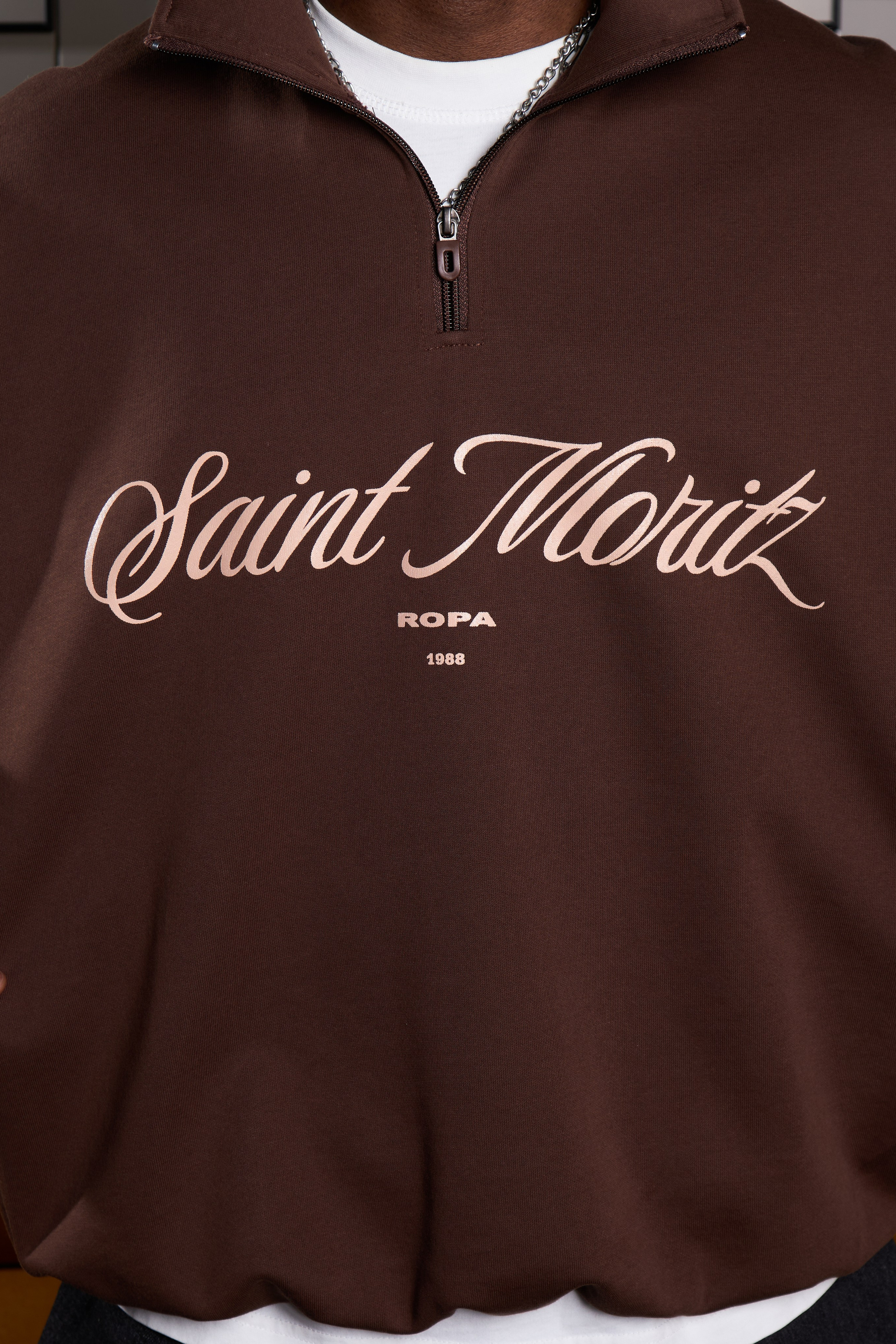 Ищете подрядчика для съемки каталога одежды в Москве с опытом работы с крупными объемами? Обращайтесь!