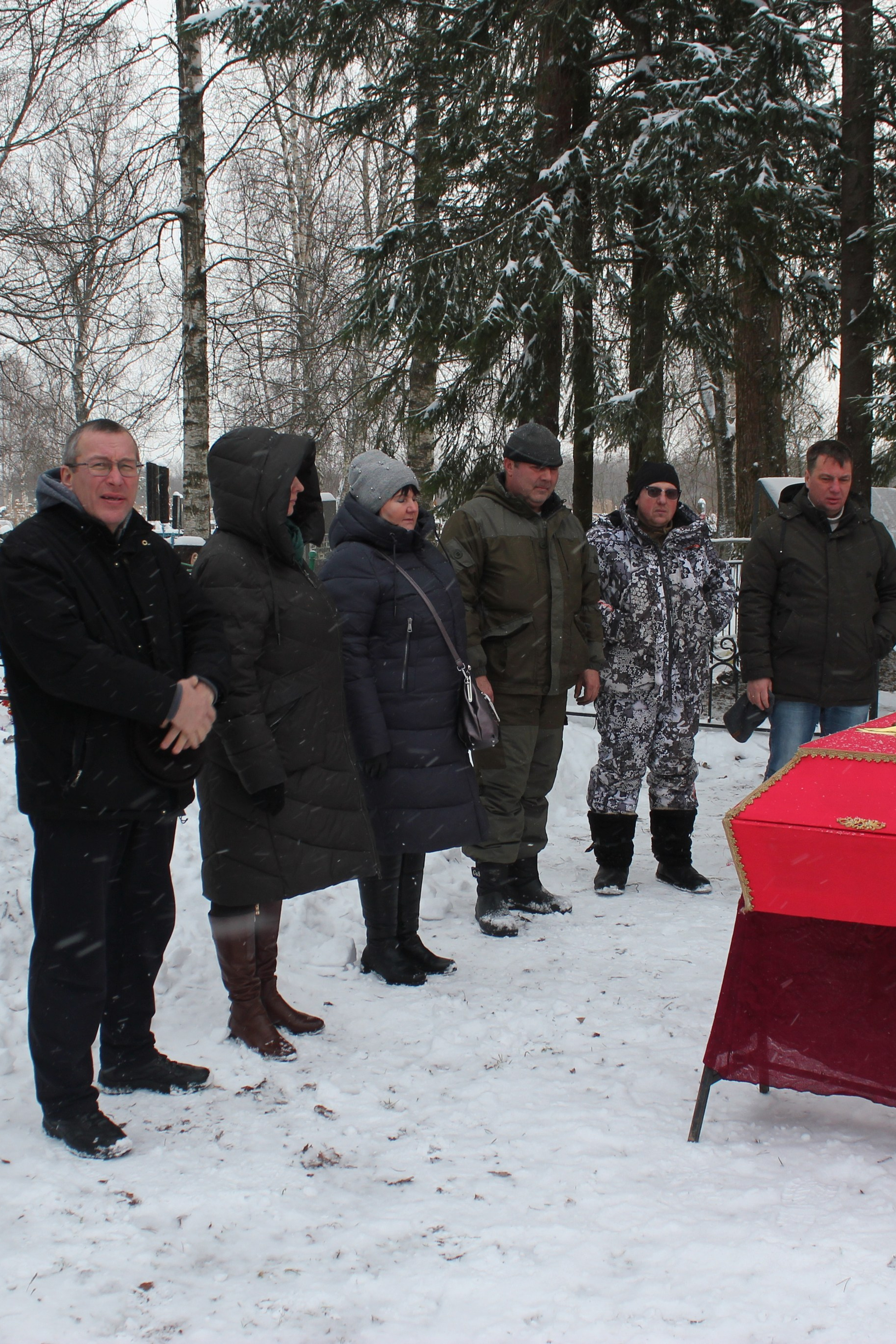 Братское воинское захоронение в г. п.Назия. История Назиевского городского поселения