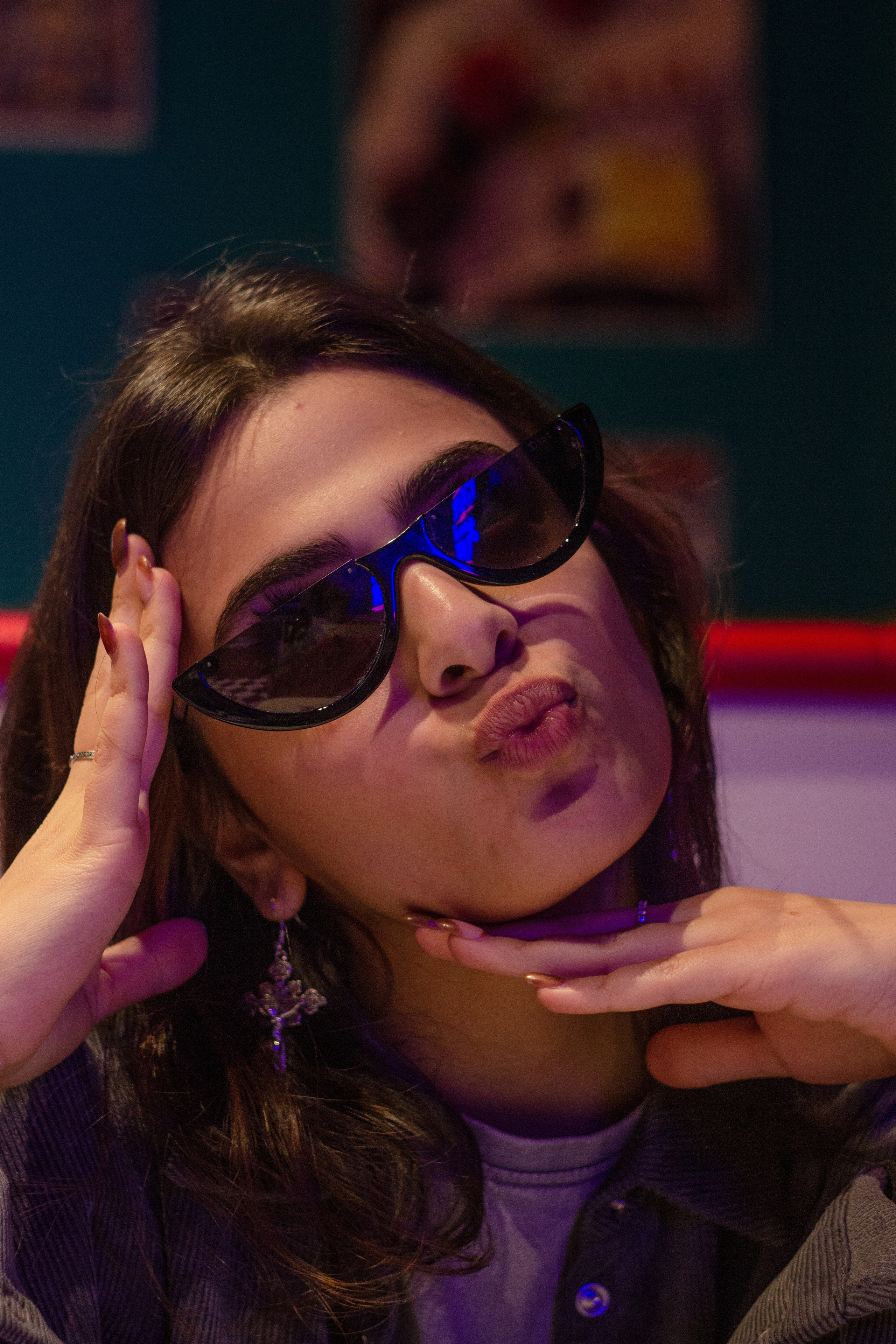 one night in a cafe.