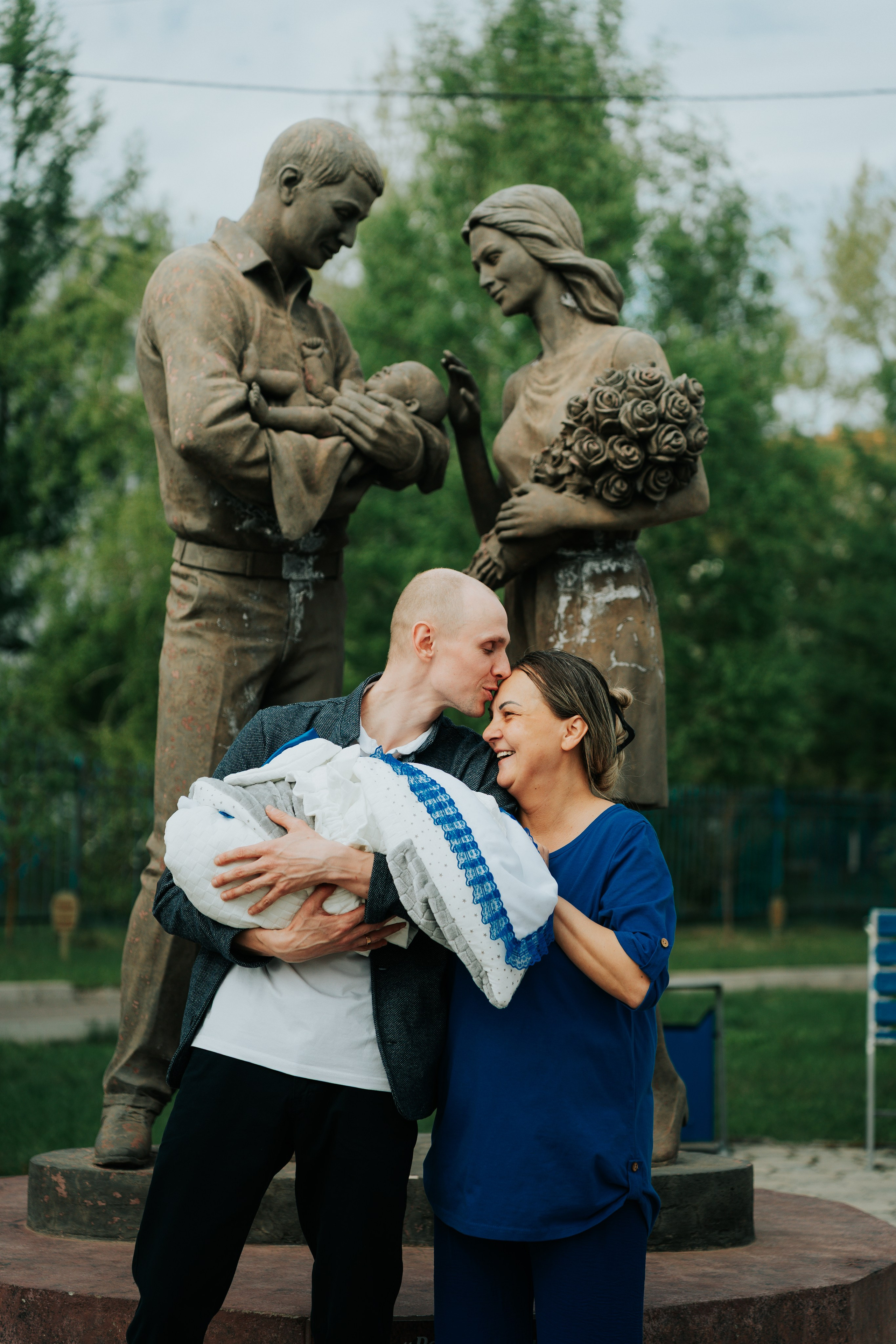 Выписка из роддома: Вадим, Анастасия и сын Руслан