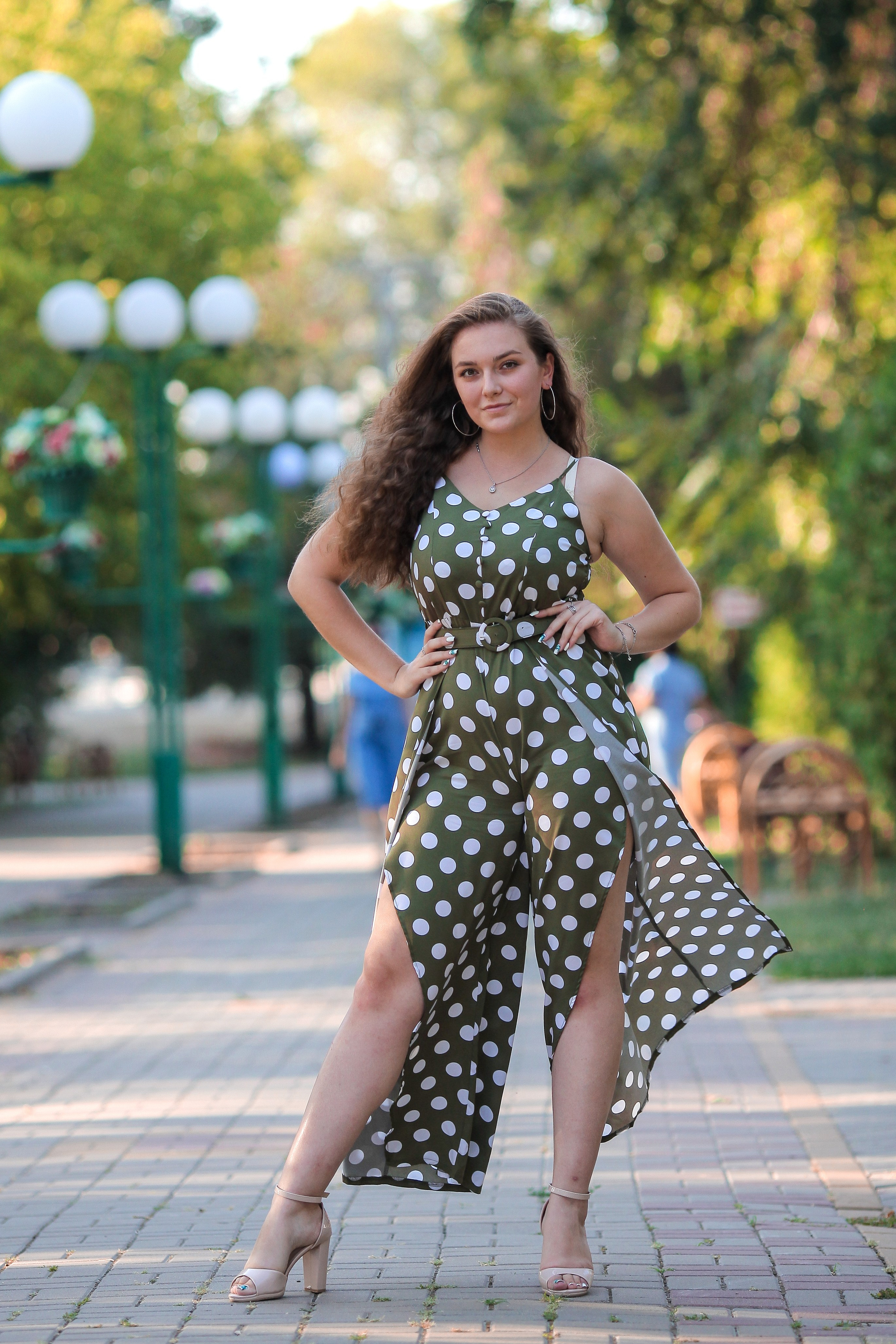 Модель Настя. Новопокровский парк. Август 2020. Фотограф Матвиенко Сергей. Выпускные альбомы. Свадьбы