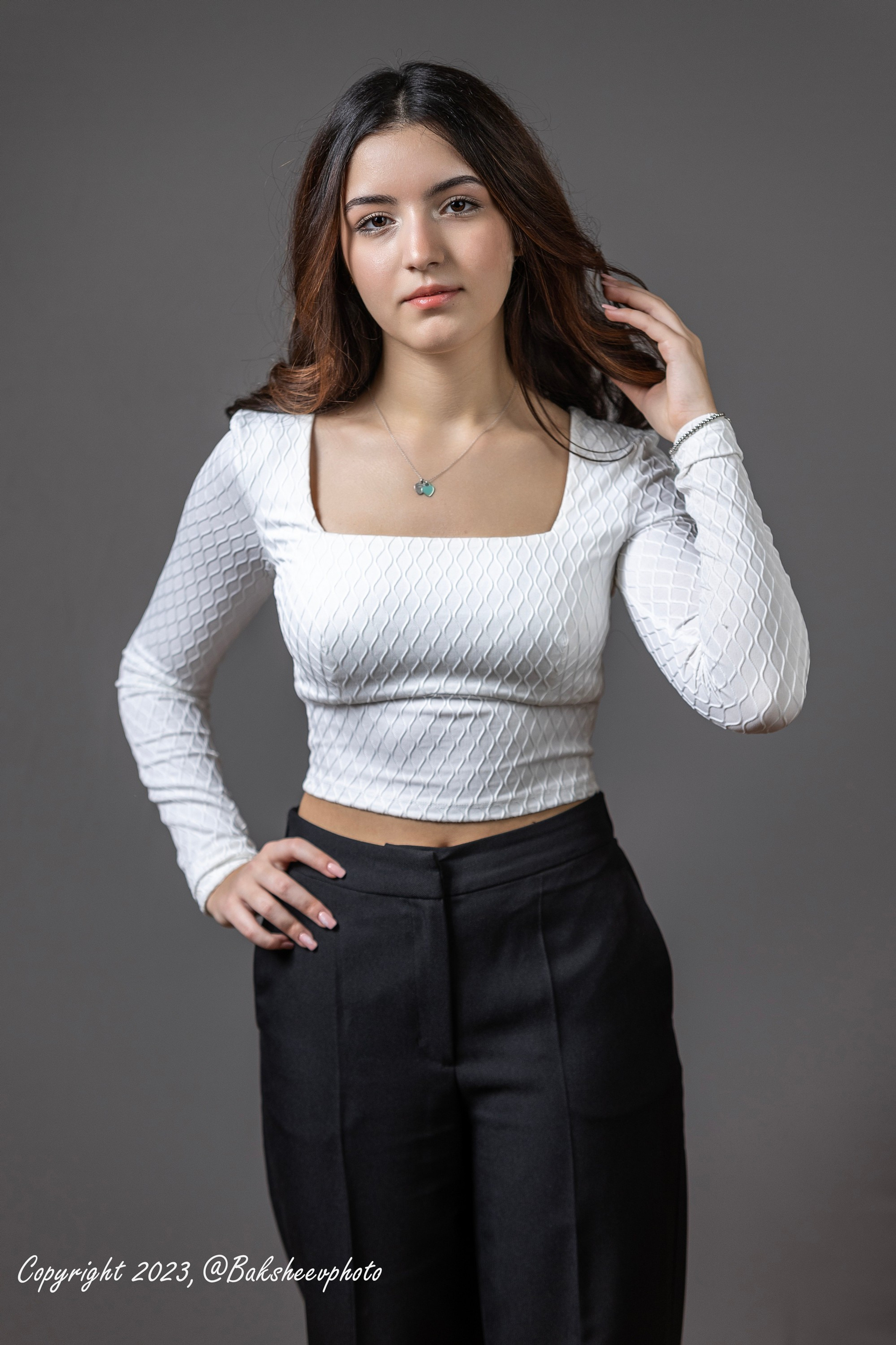 Ավագ դպրոցի ավարտական ալբոմ