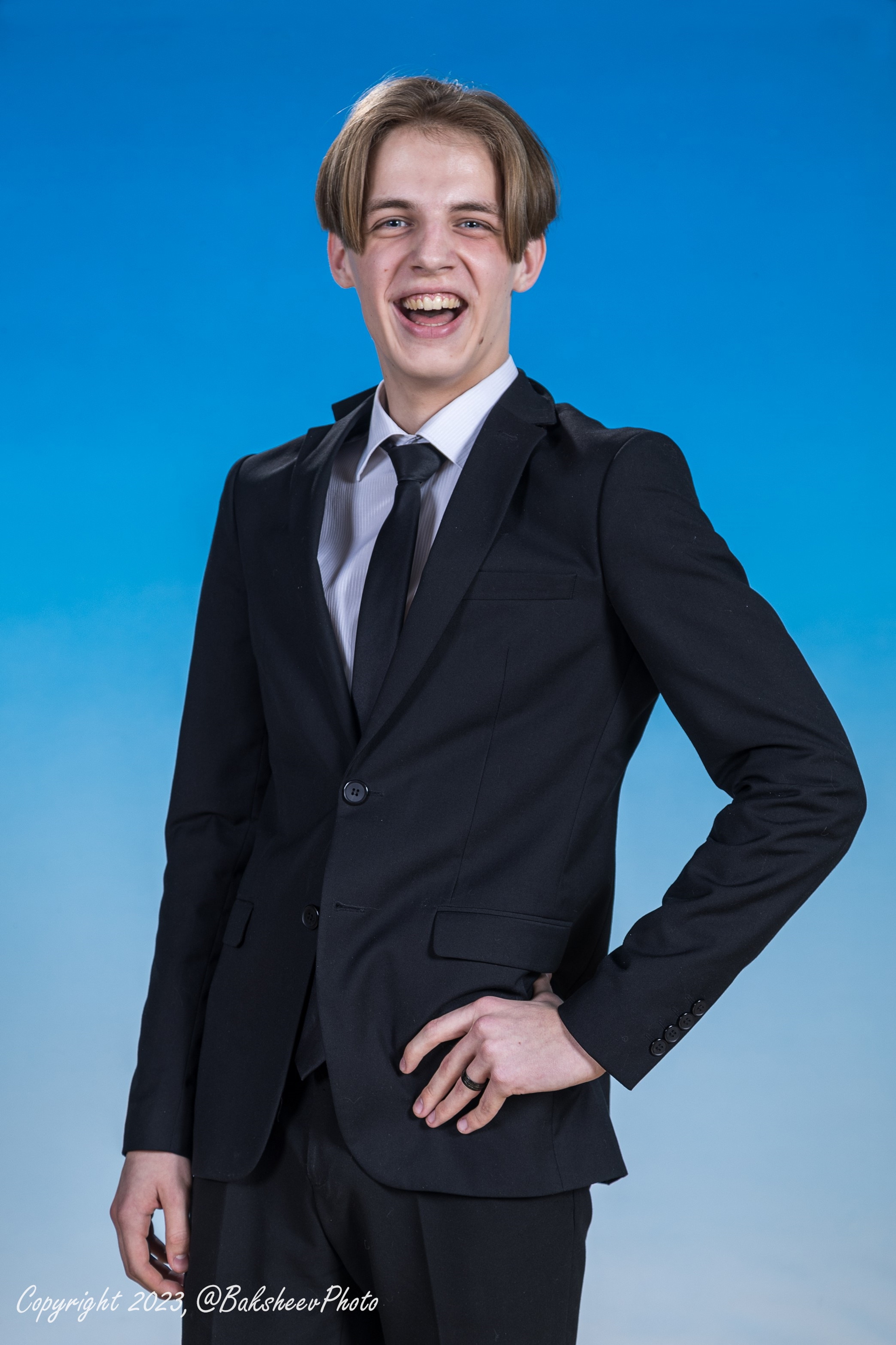 Ավագ դպրոցի ավարտական ալբոմ