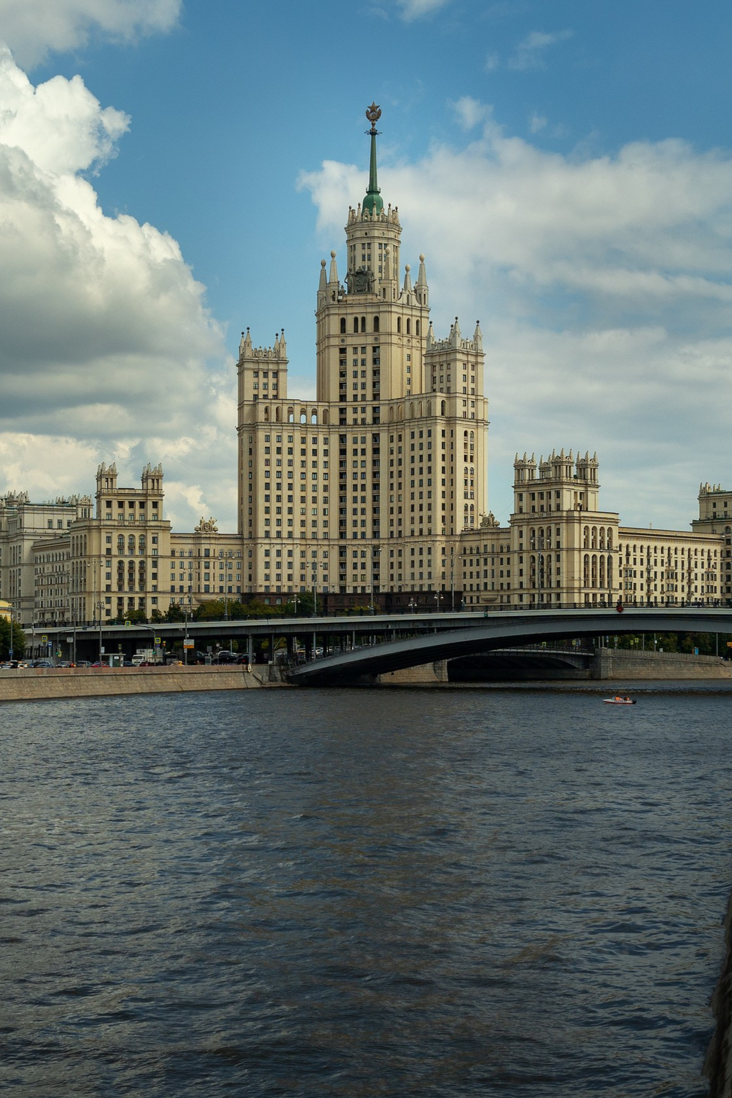 Photography in the city. Photographer Vladimir Baksheev