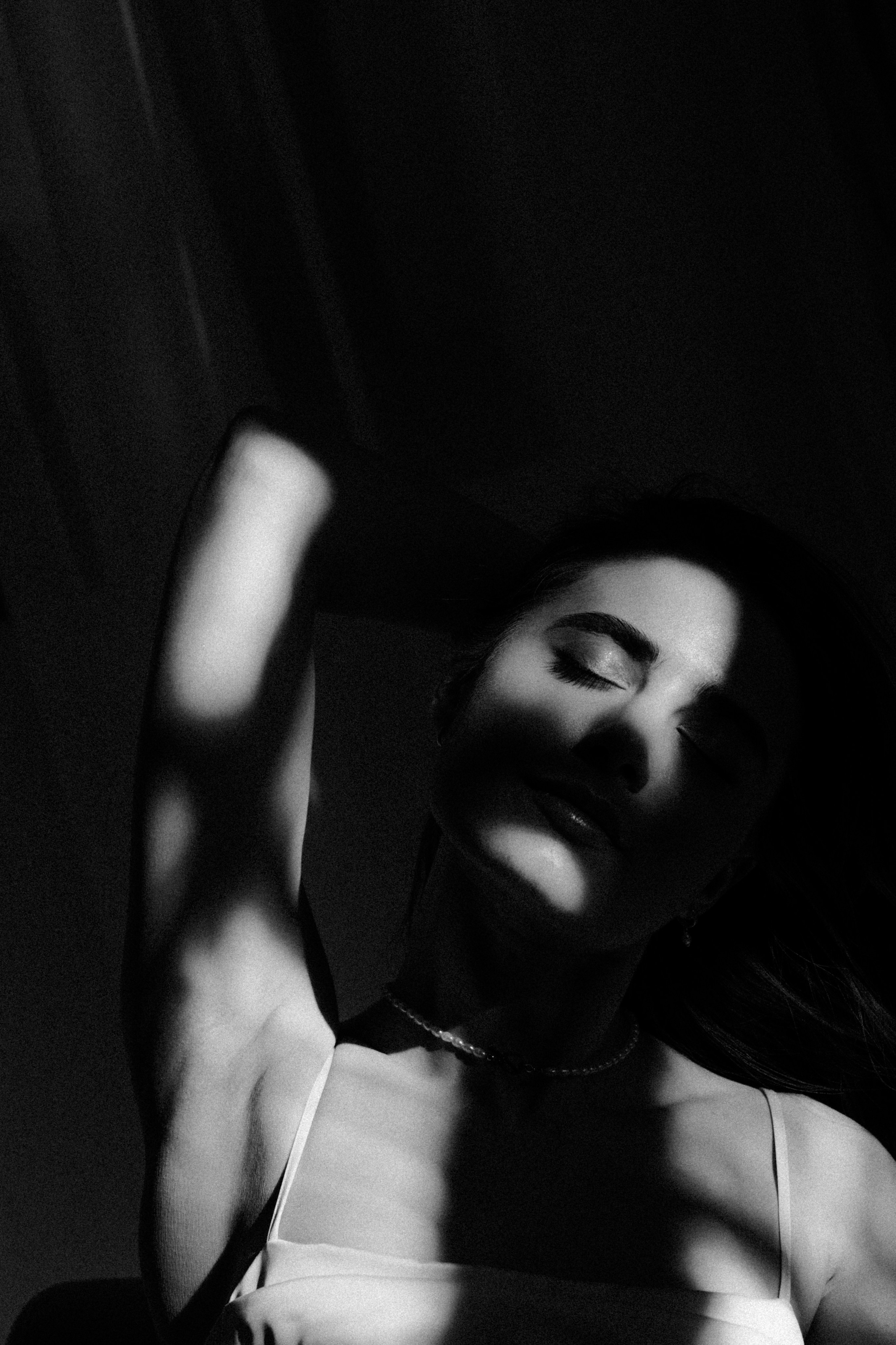 АЛИСА B&W | Pavilion studio | Санкт-Петербург. Фотограф в Выборге | Юлия Басырова