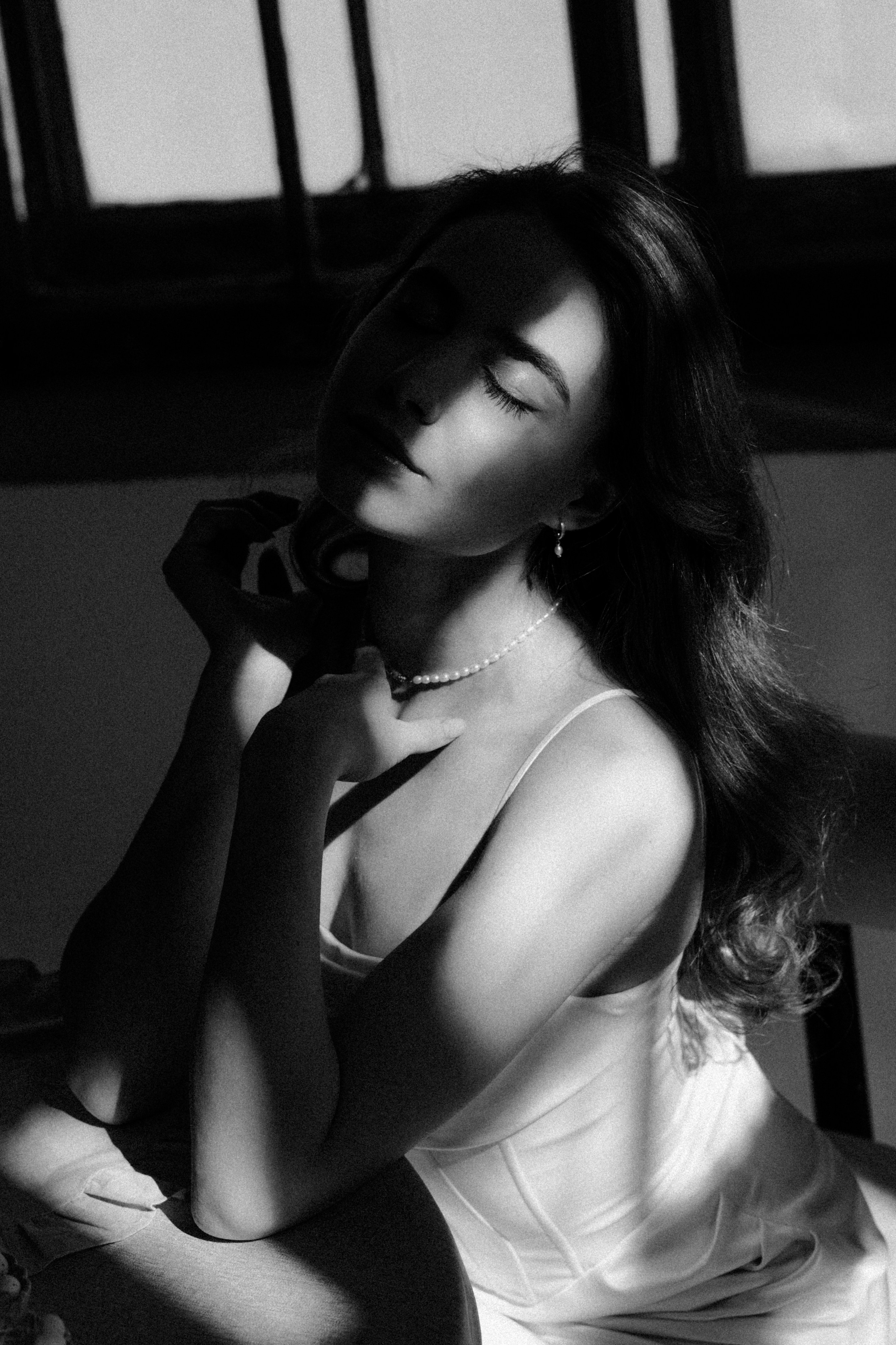 АЛИСА B&W | Pavilion studio | Санкт-Петербург. Фотограф в Выборге | Юлия Басырова