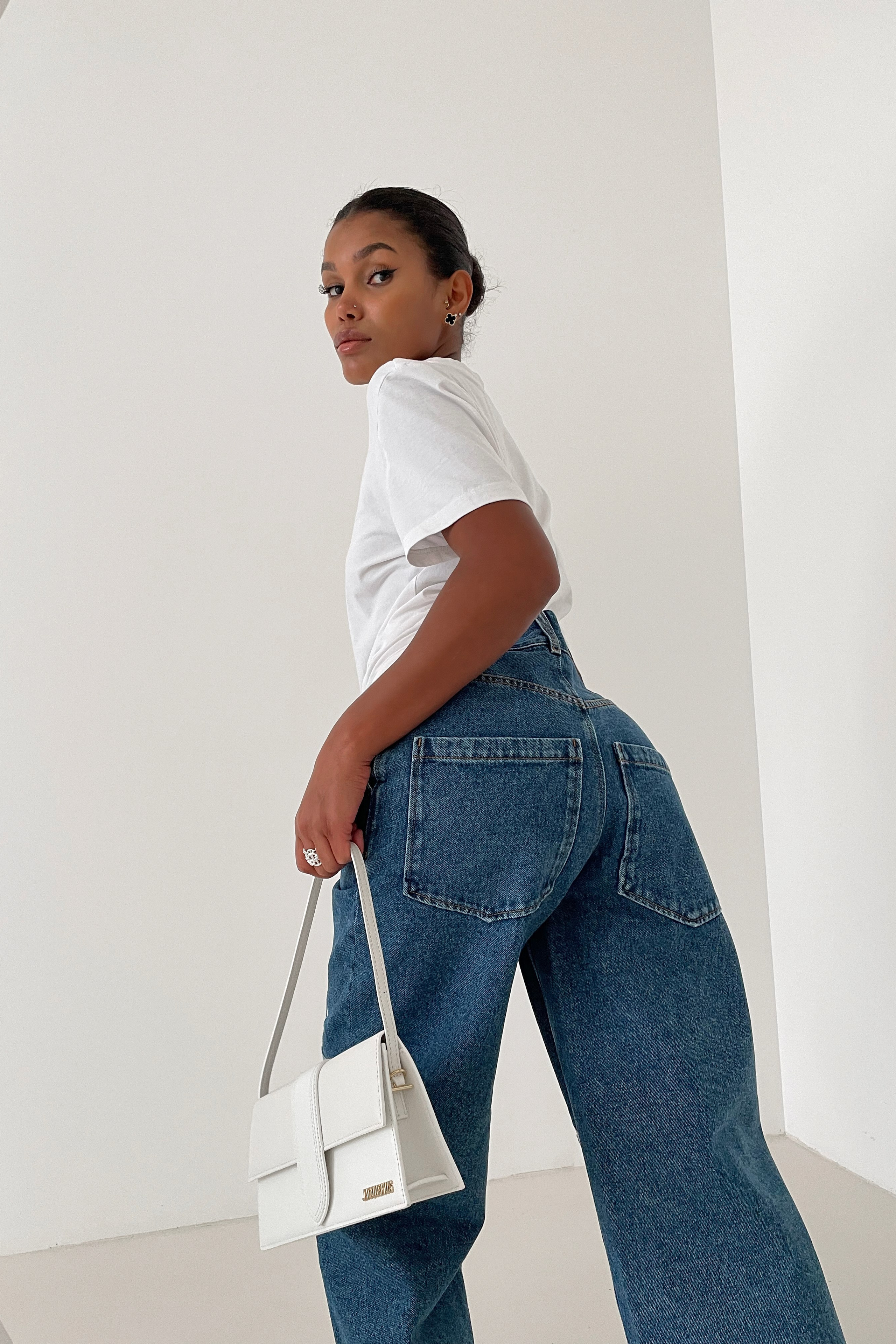 Портфолио. Berllagio — визуальный контент для брендов