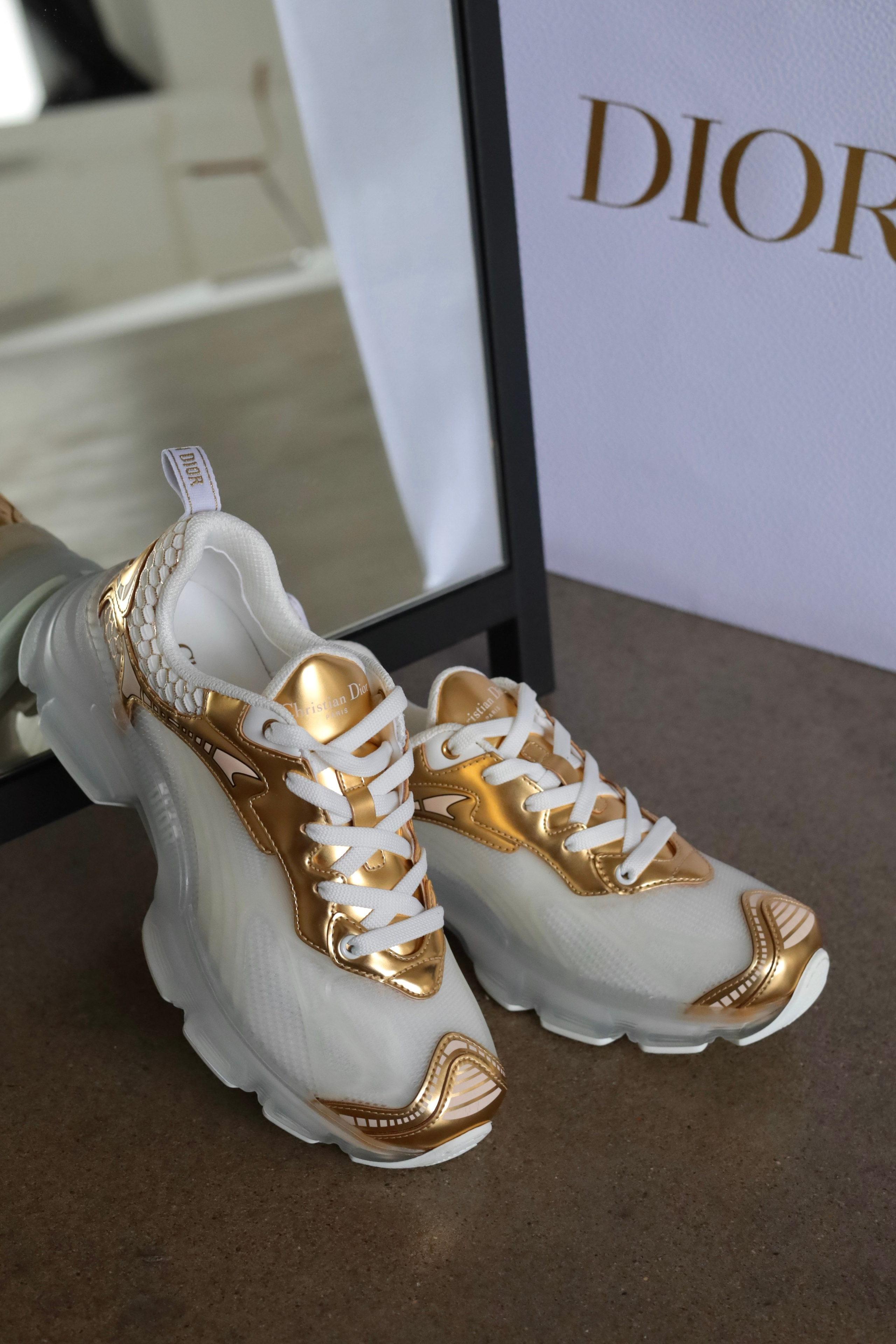 Портфолио. Berllagio — визуальный контент для брендов