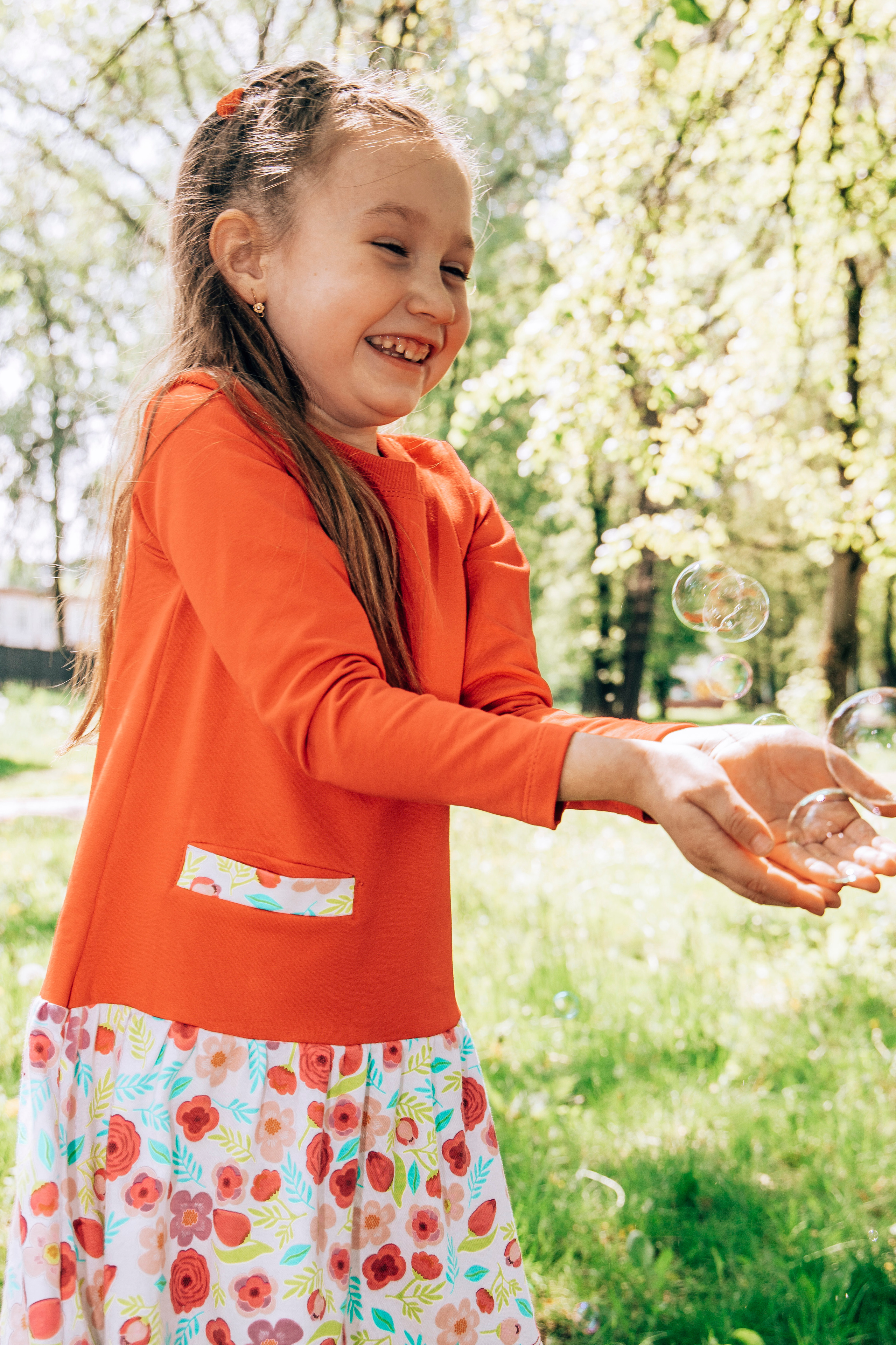 Детский сад, съёмка во время прогулки