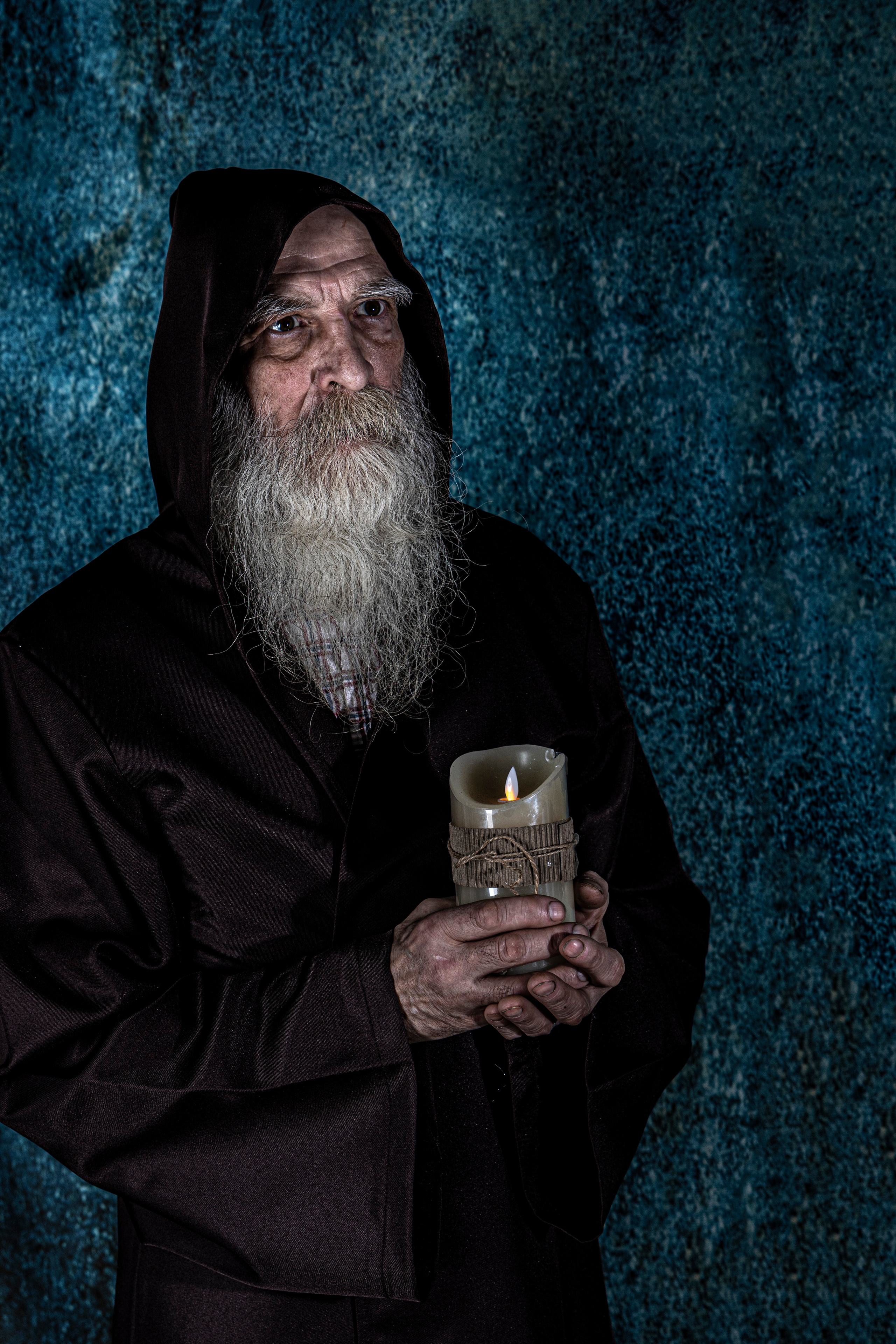 свечи и светильники