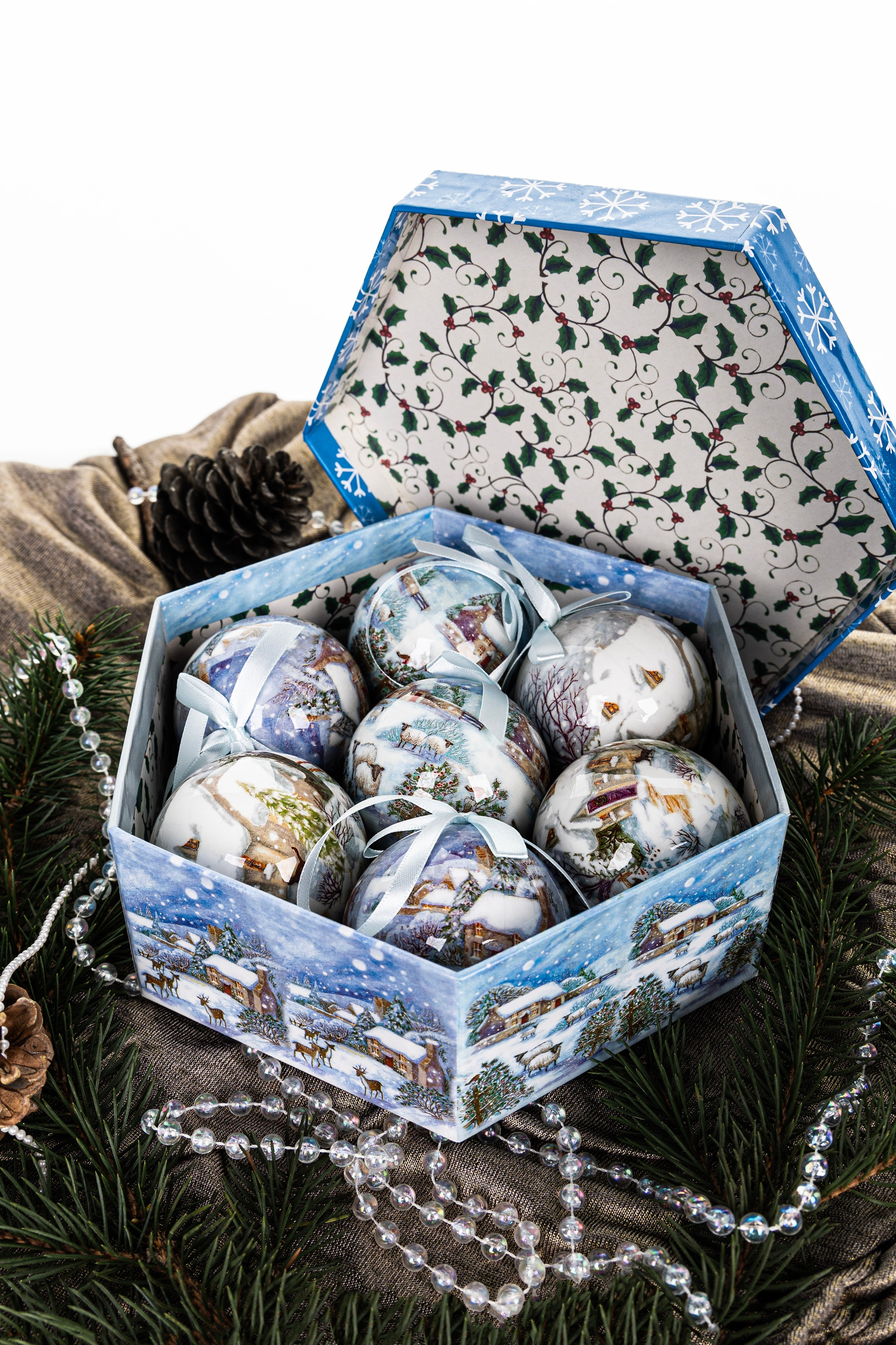 Ёлочные игрушки